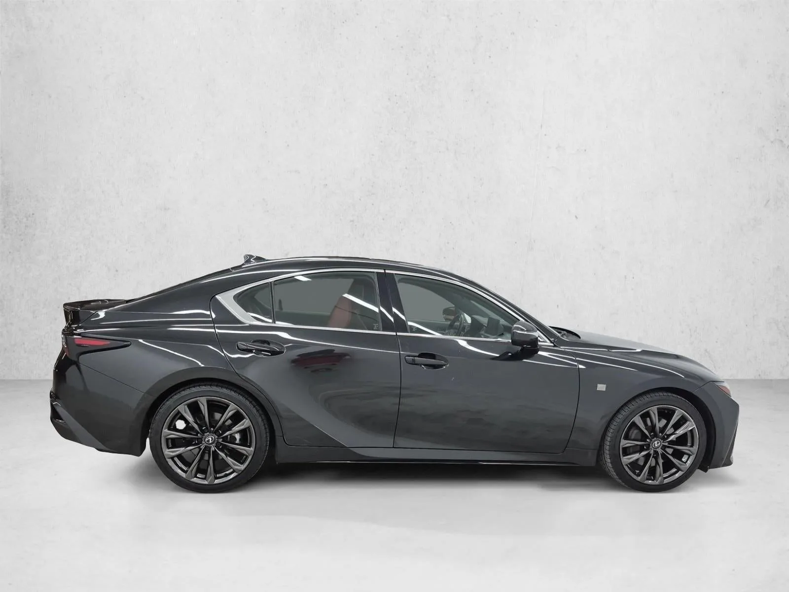 2024 Lexus IS 350 F SPORT Design photo 4