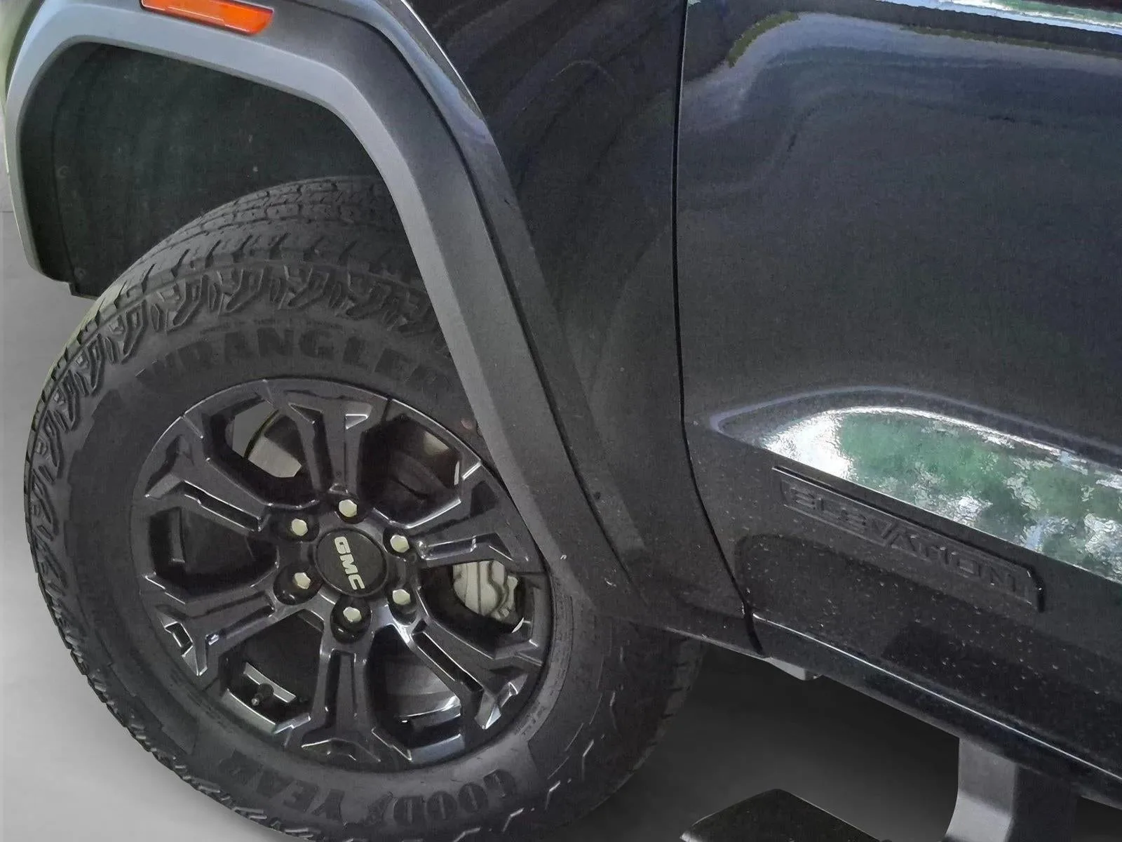 2023 GMC Canyon Elevation photo 10