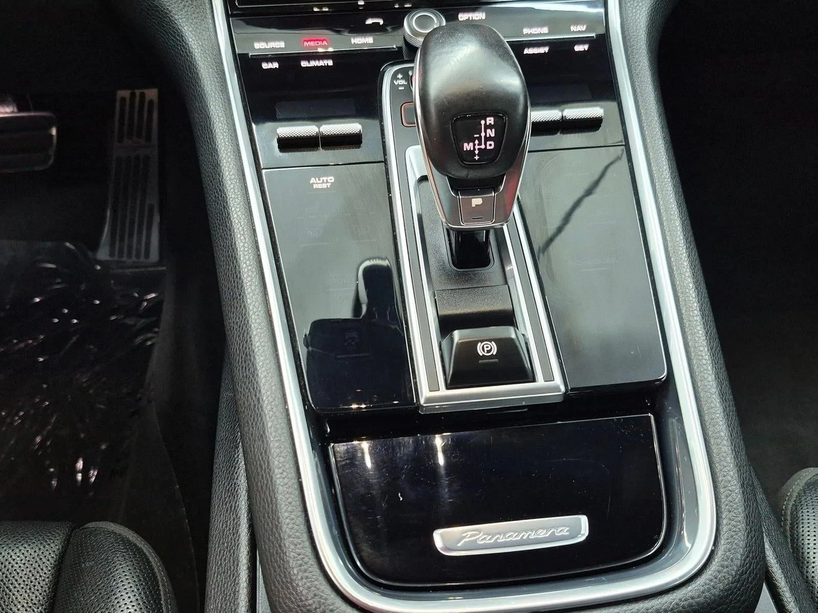 2020 Porsche Panamera 4S photo 12