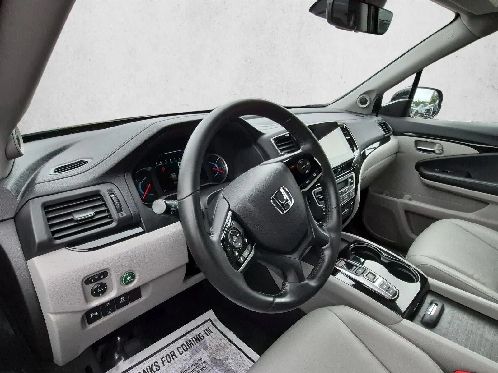 2019 Honda Pilot Touring 7-Passenger AWD photo 10