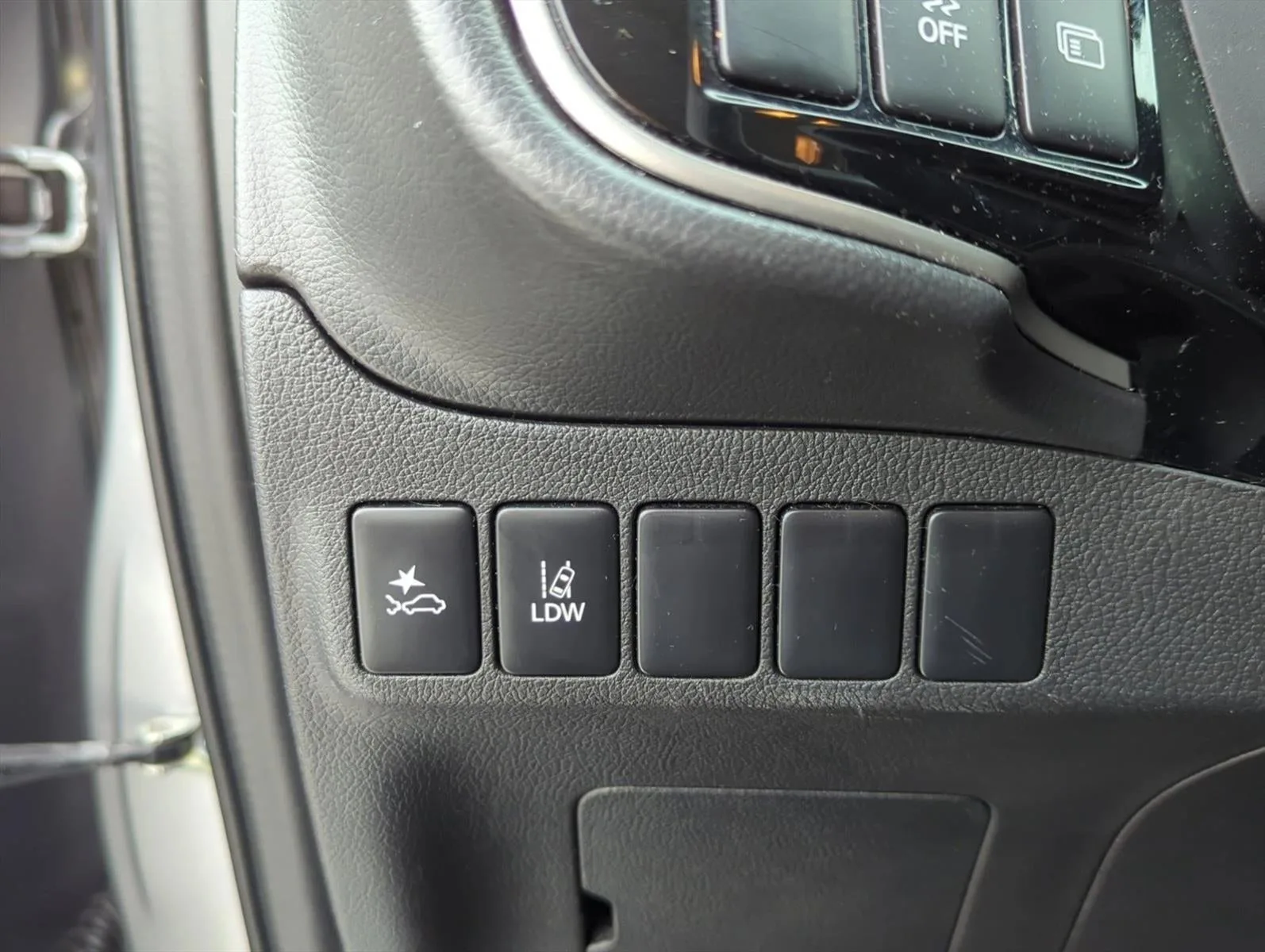 2020 Mitsubishi Outlander SE FWD photo 11
