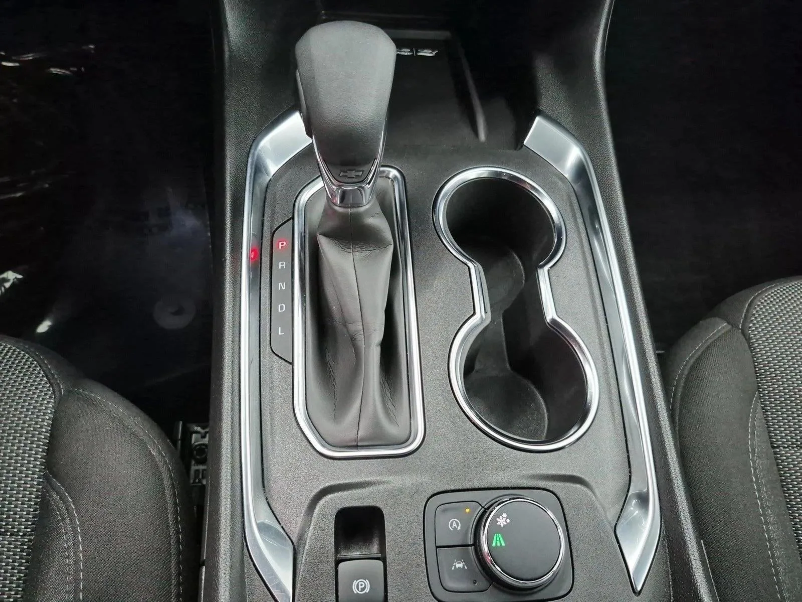 2023 Chevrolet Traverse LT Cloth photo 8