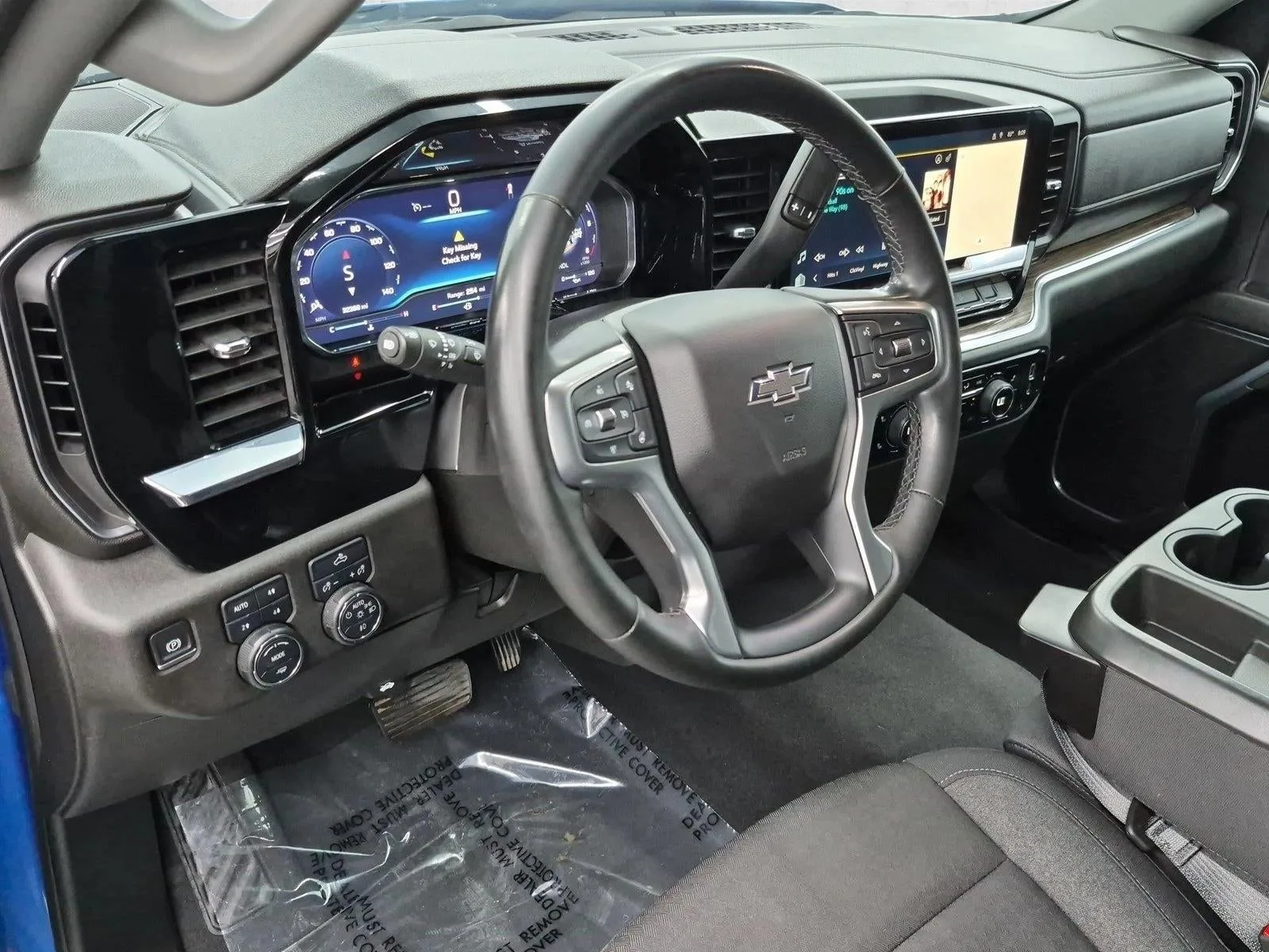2023 Chevrolet Silverado 1500 RST photo 10
