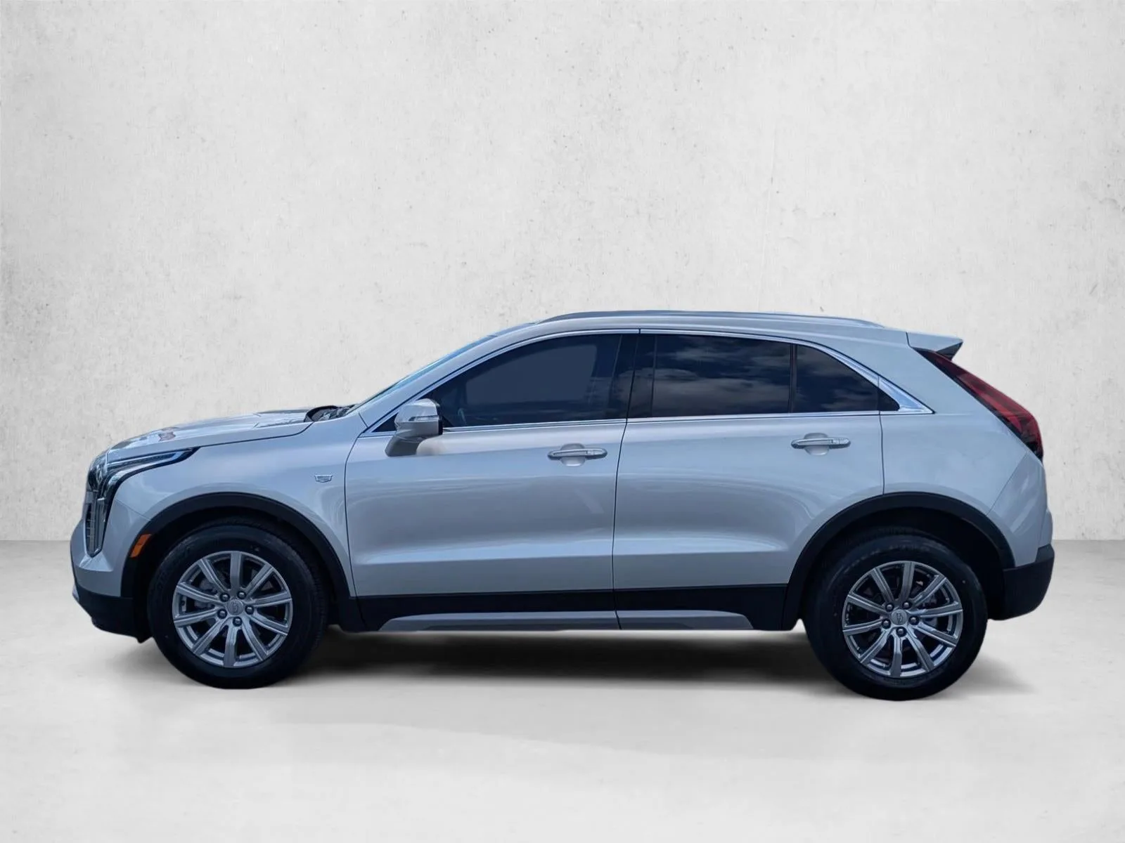 2022 Cadillac XT4 FWD 4dr Premium Luxury photo 9