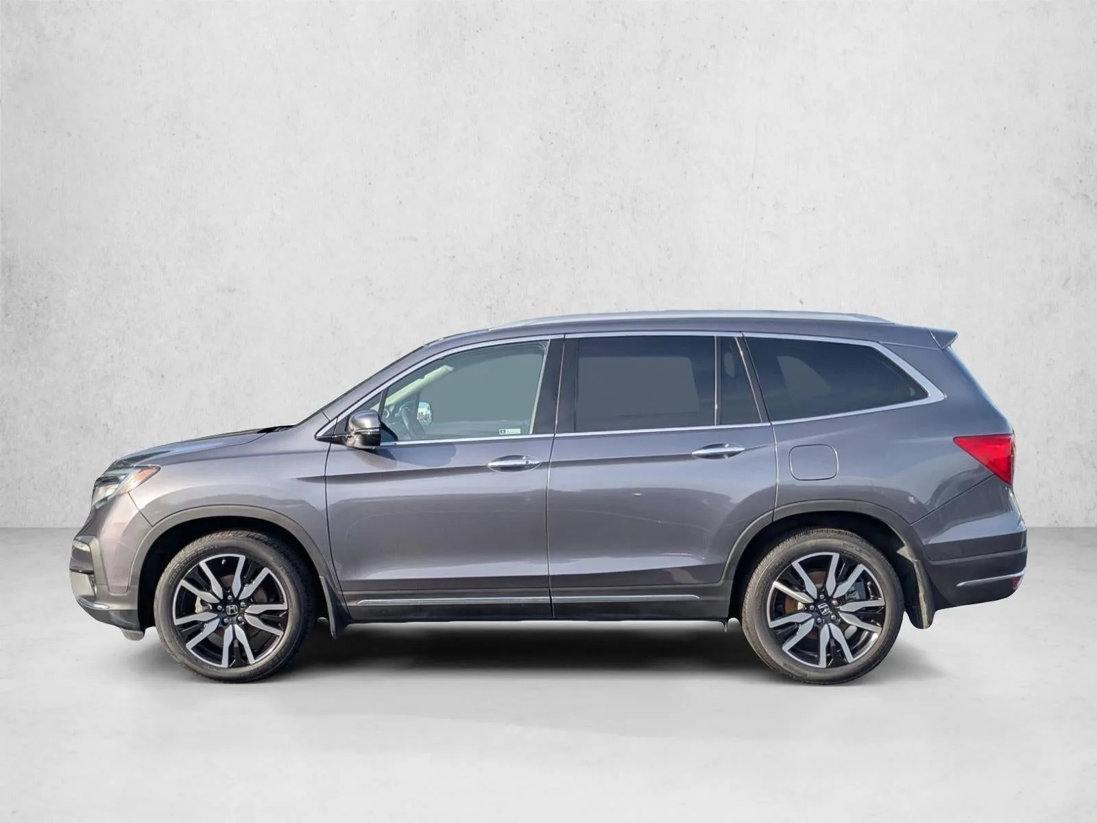 2019 Honda Pilot Touring 7-Passenger 2WD photo 10