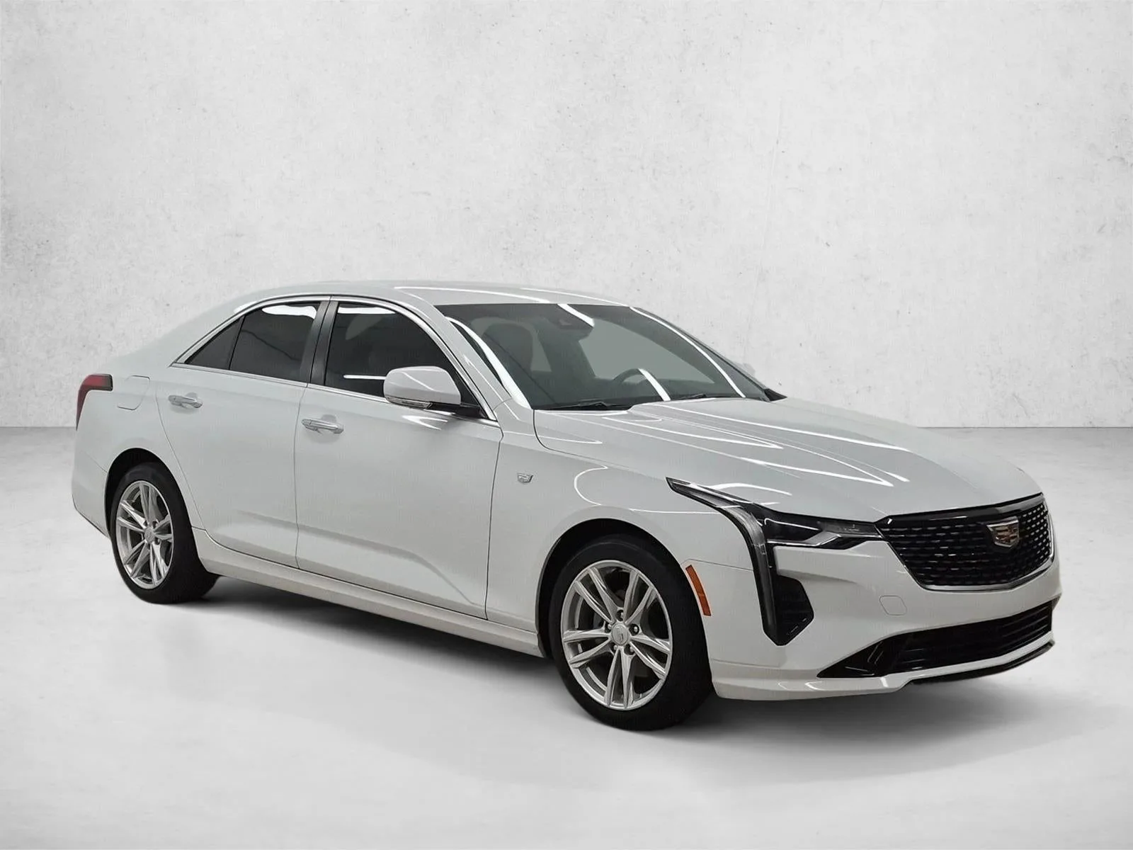 2024 Cadillac CT4 Luxury photo 3