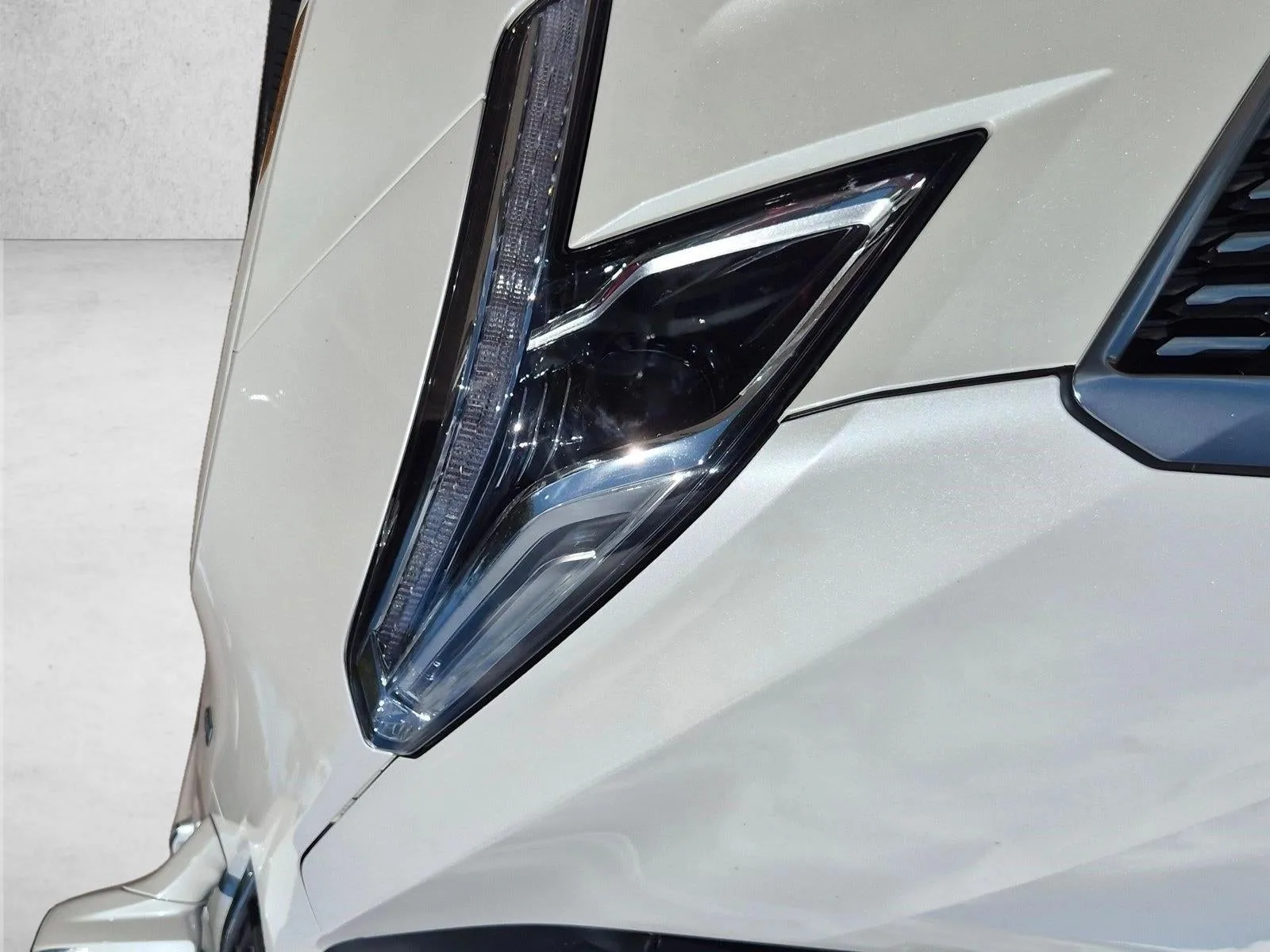 2020 Cadillac XT5 FWD 4dr Premium Luxury photo 8