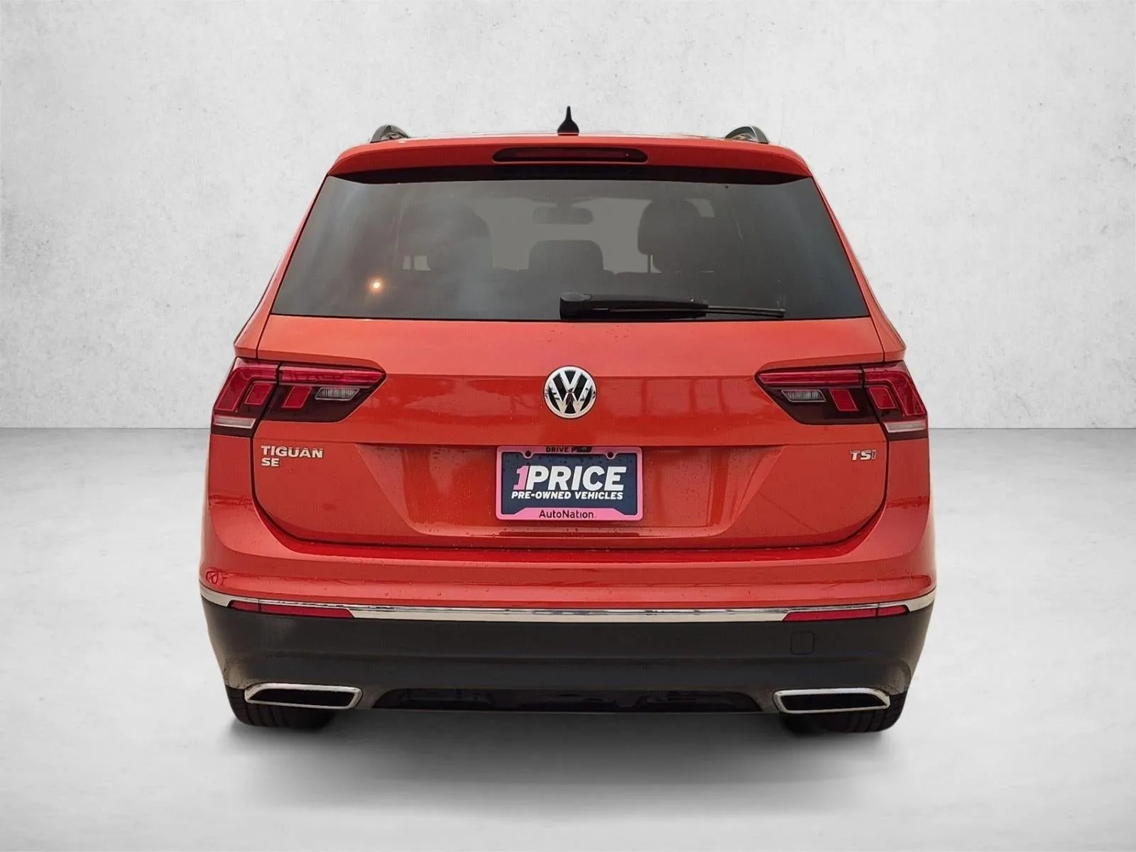 2018 Volkswagen Tiguan 2.0T SE FWD photo 7