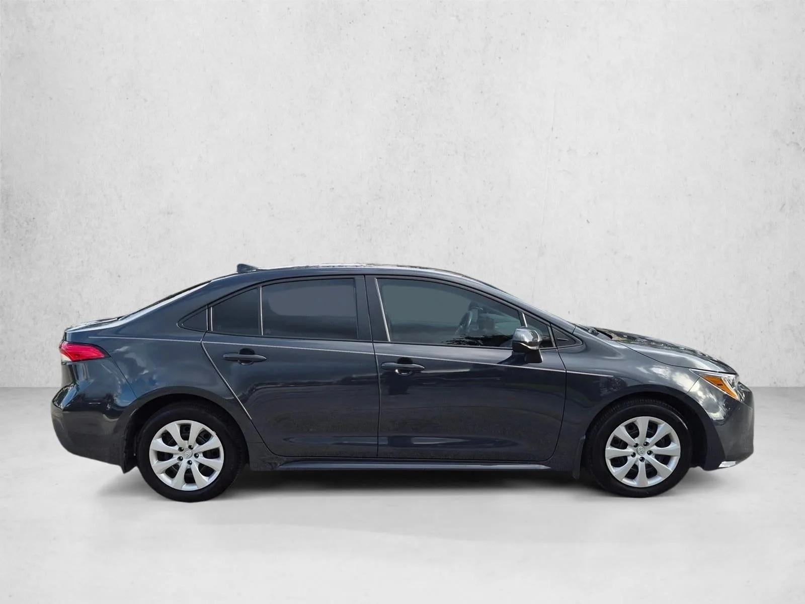 2025 Toyota Corolla LE CVT (Natl) photo 4