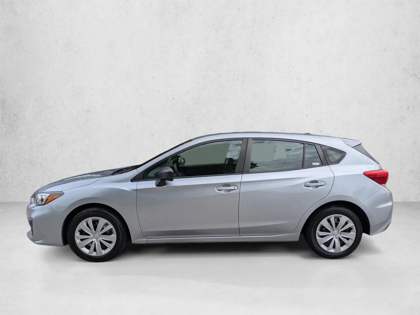 2018 Subaru Impreza 2.0i 5-door CVT photo 9