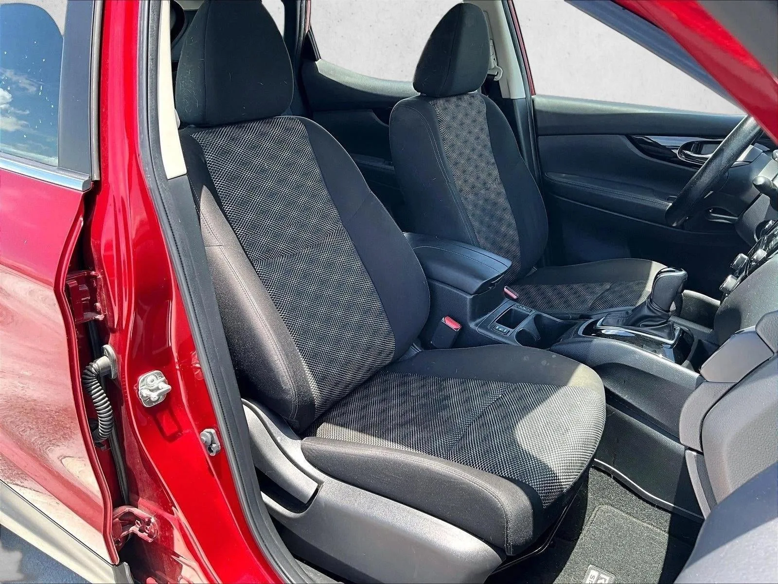 2022 Nissan Rogue Sport SV photo 9