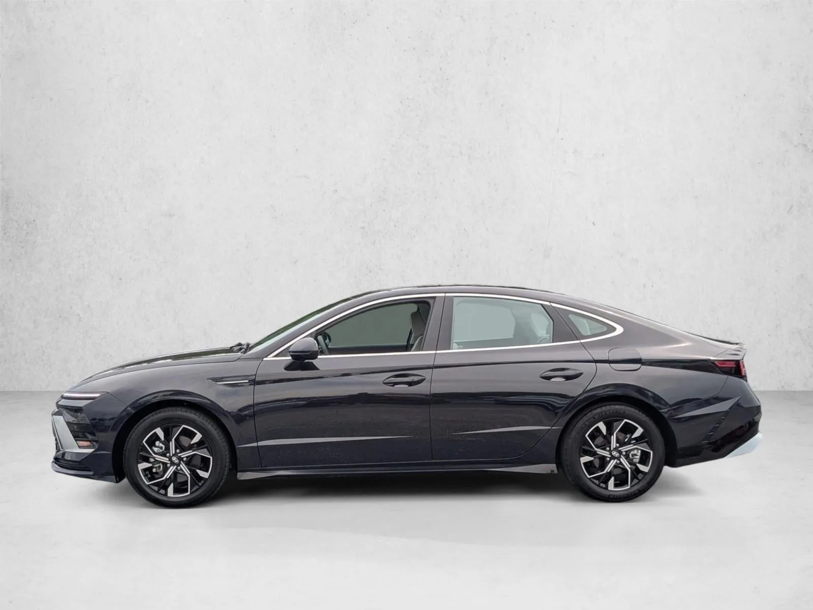 2025 Hyundai Sonata SEL photo 8