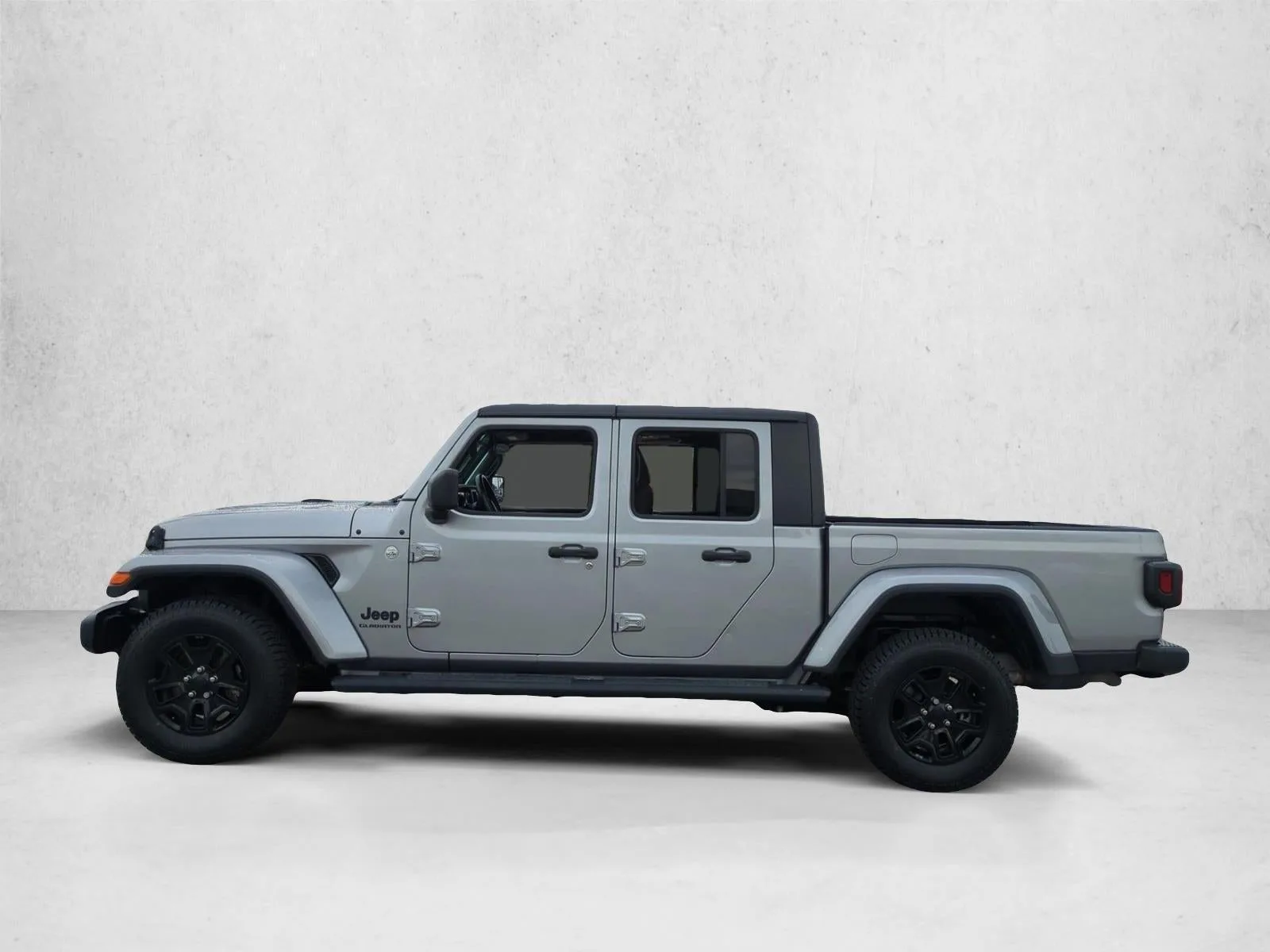 2021 Jeep Gladiator Sport S 4x4 photo 9