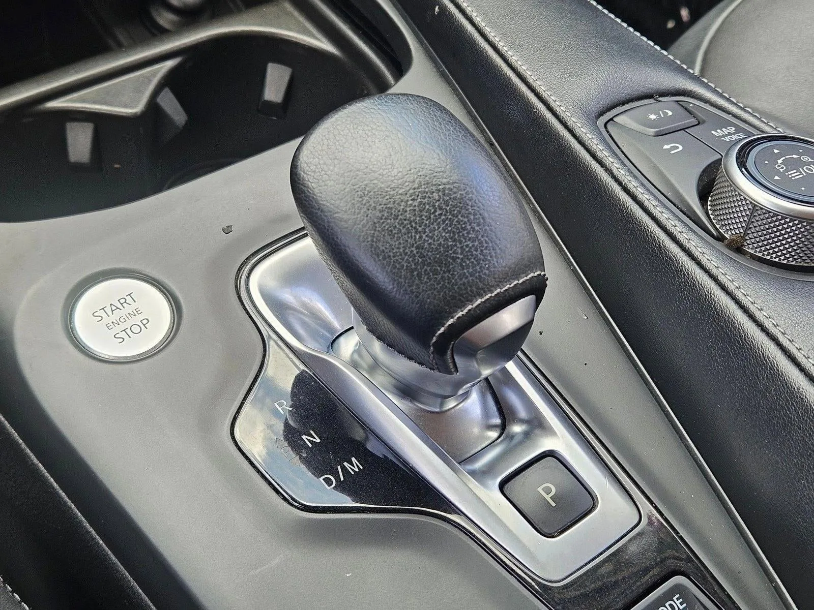 2020 INFINITI QX50 LUXE FWD photo 12