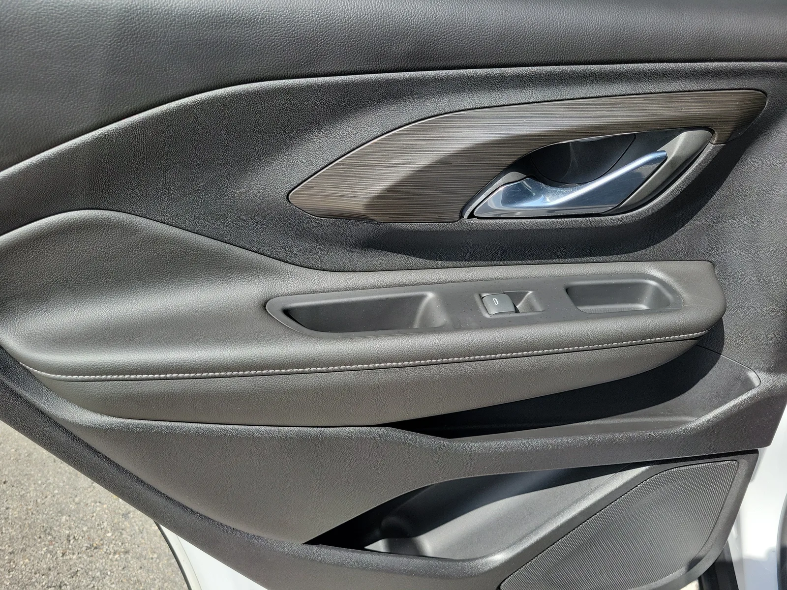 2023 GMC Terrain SLE photo 27