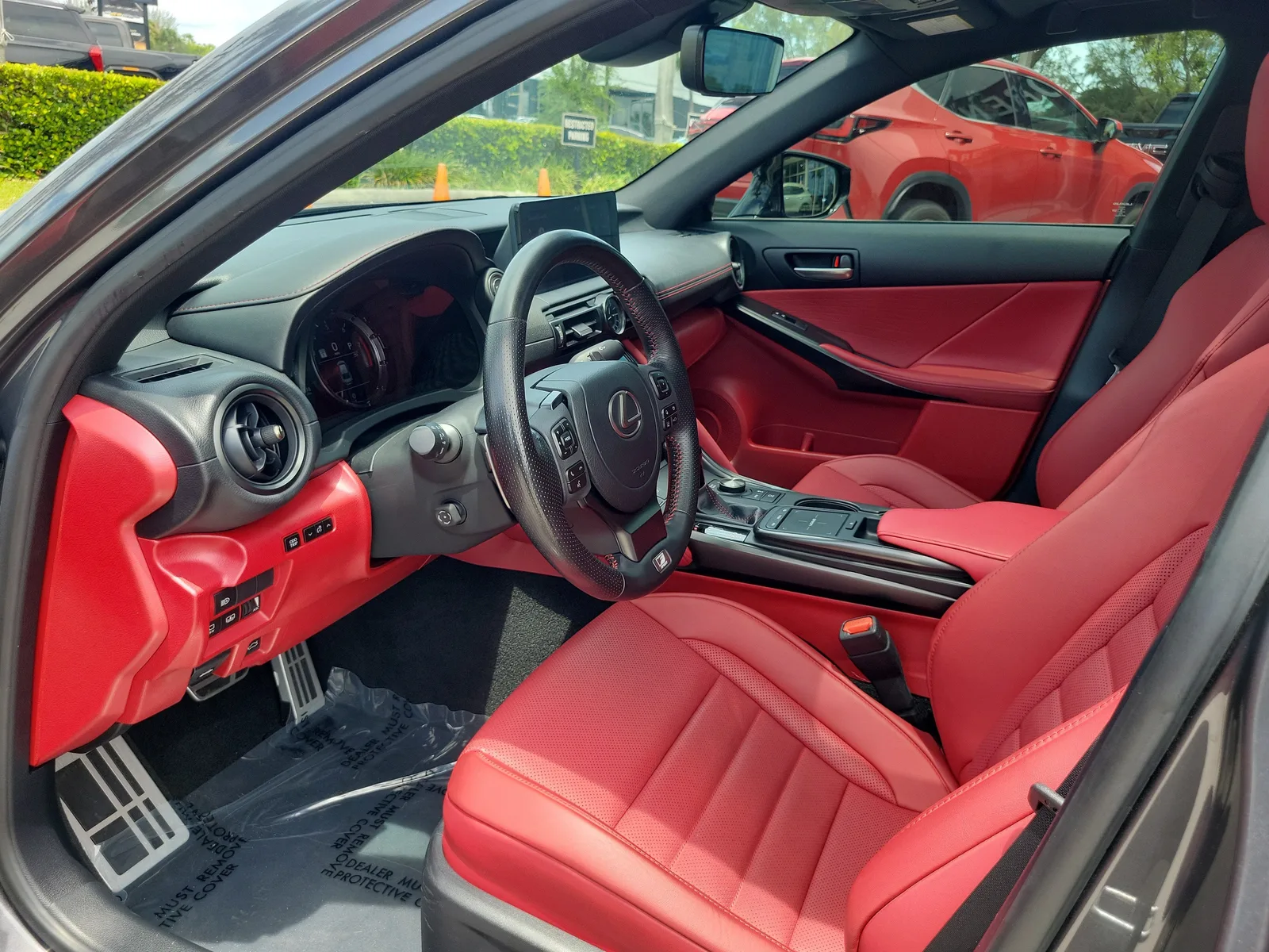 2023 Lexus IS IS 350 F SPORT photo 9