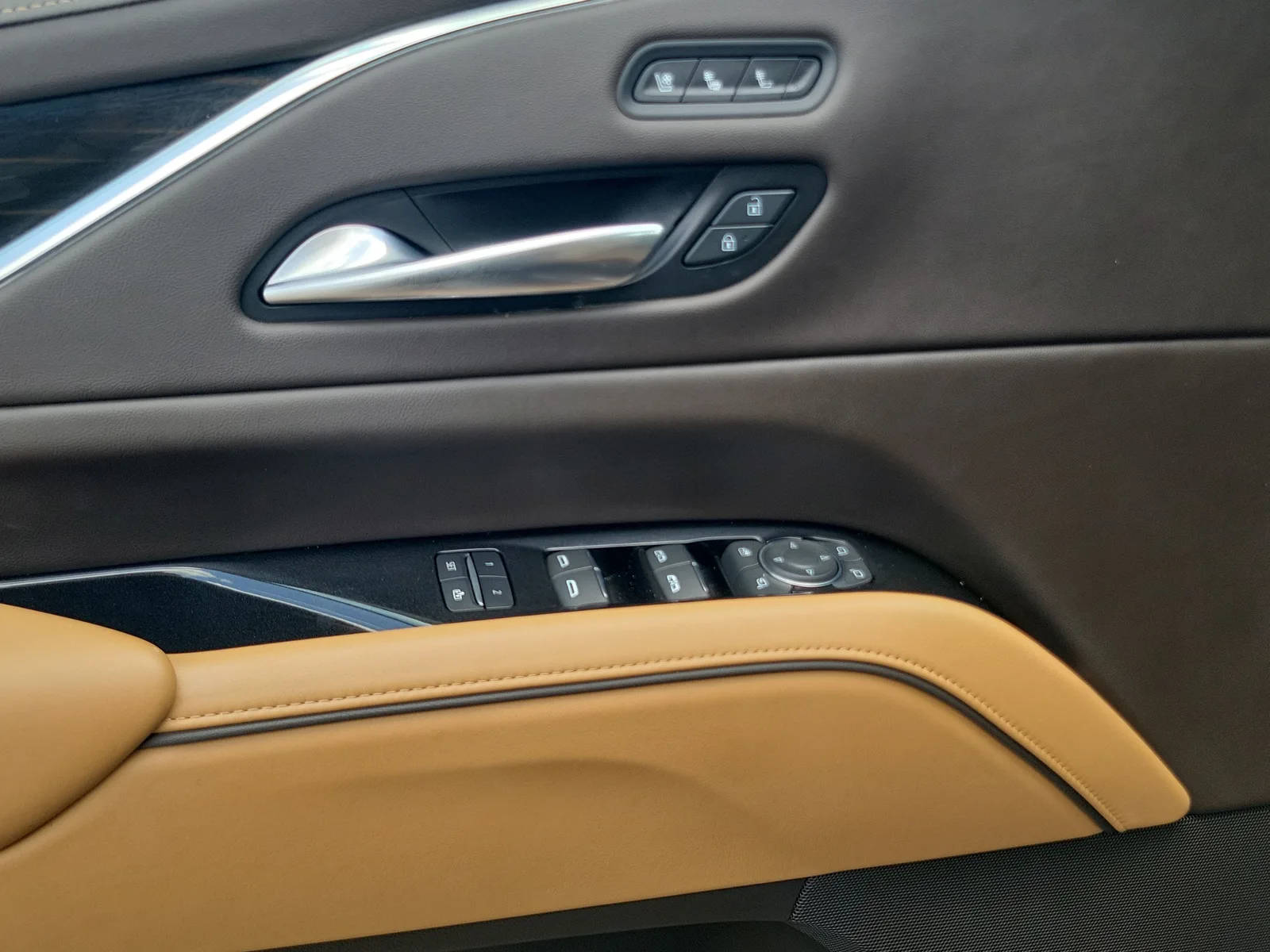 2023 Cadillac Escalade 4WD Premium Luxury photo 29