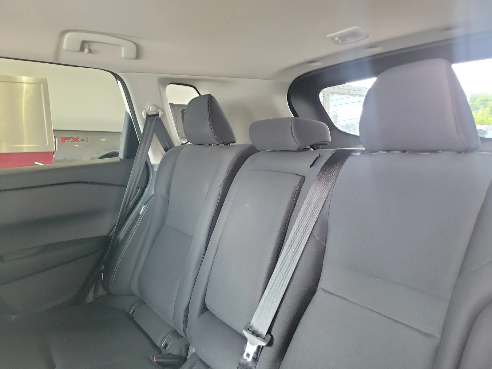 2025 Nissan Rogue S photo 14