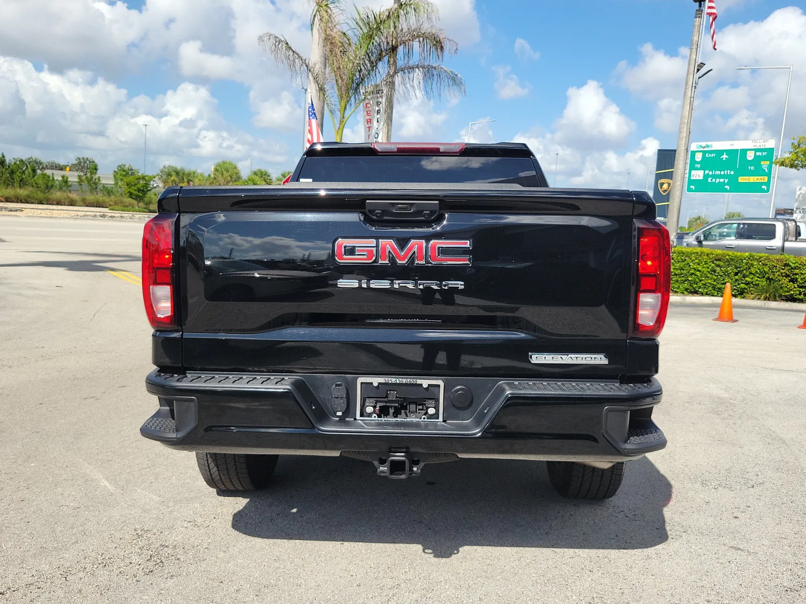 2024 GMC Sierra 1500 Elevation photo 6