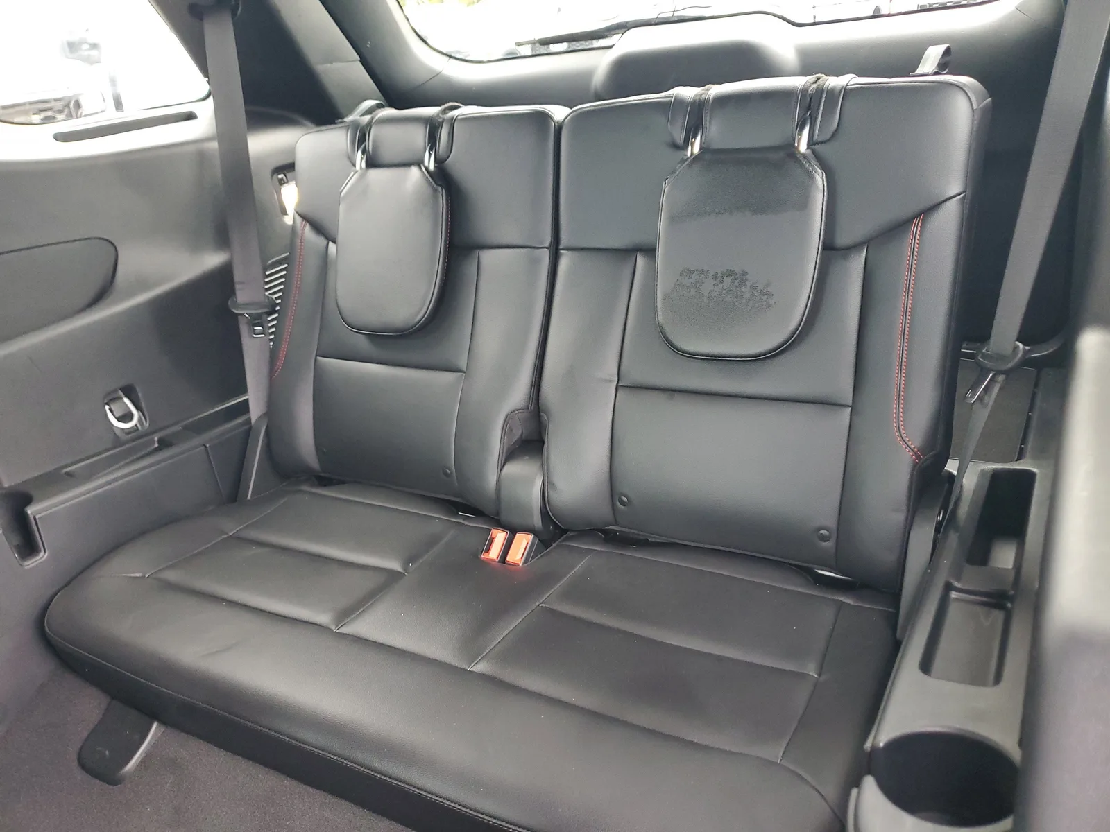 2023 Ford Explorer ST-Line photo 15