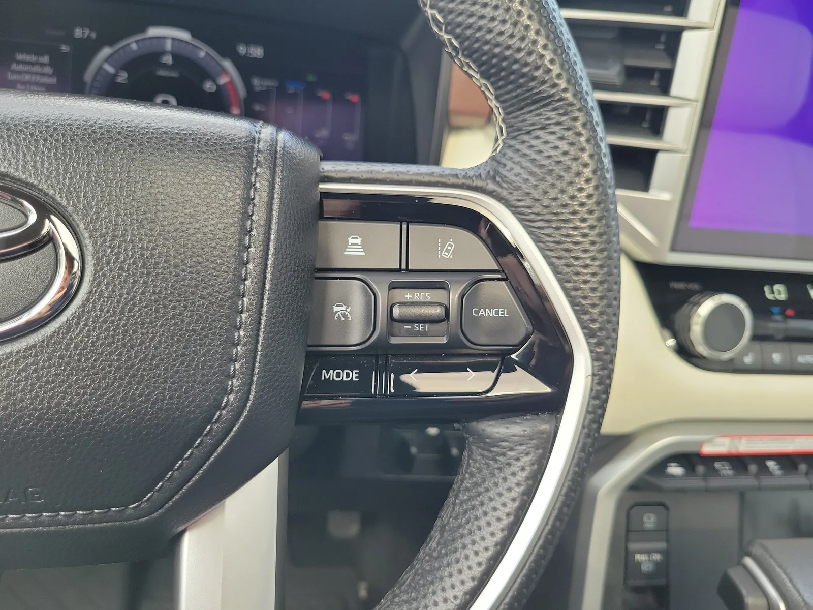 2025 Toyota Sequoia SR5 photo 21