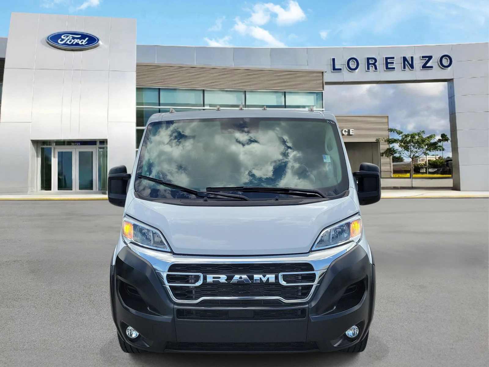 2025 RAM ProMaster Cargo Van Tradesman photo 2