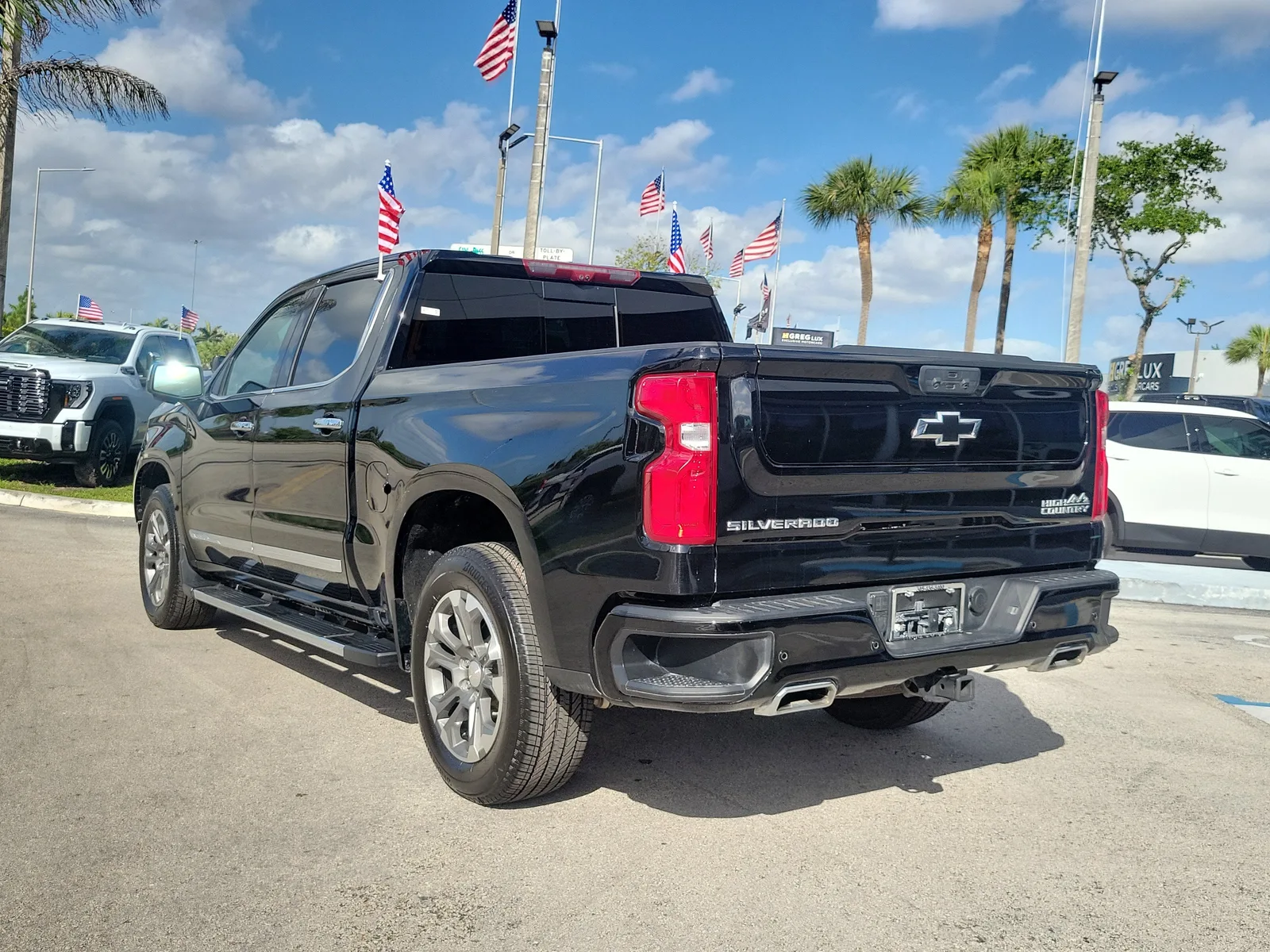 2024 Chevrolet Silverado 1500 High Country photo 6