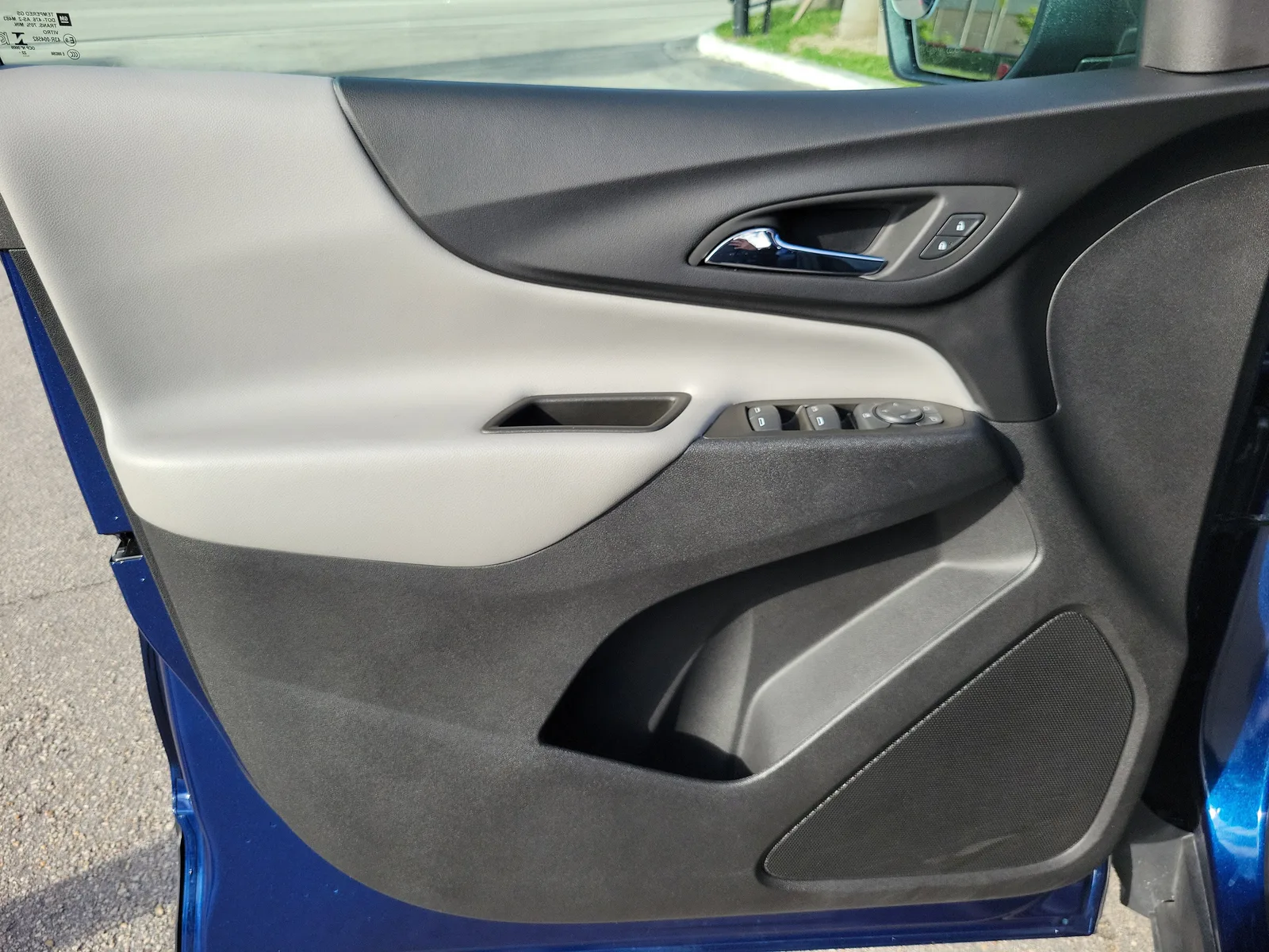 2023 Chevrolet Equinox LS photo 21