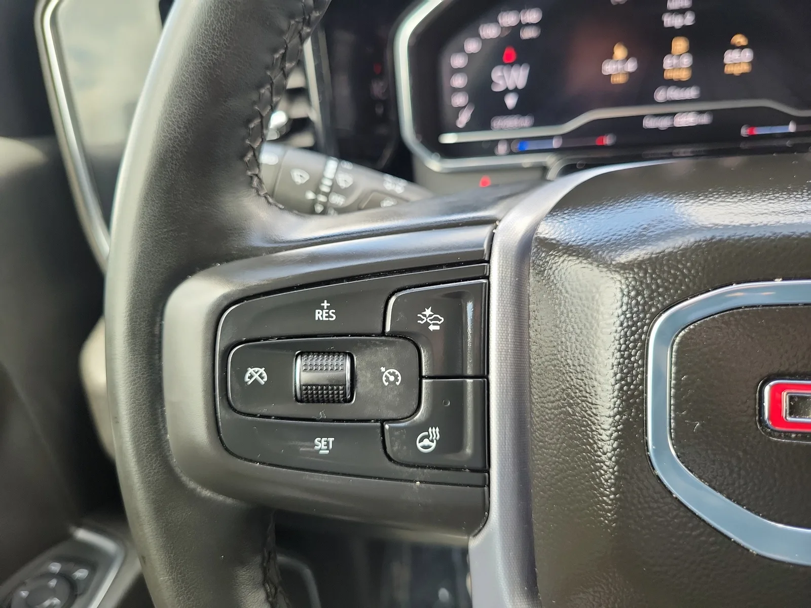 2024 GMC Sierra 1500 Elevation photo 19