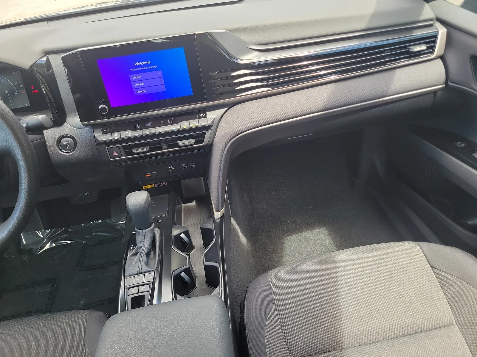 2025 Toyota Camry LE photo 17