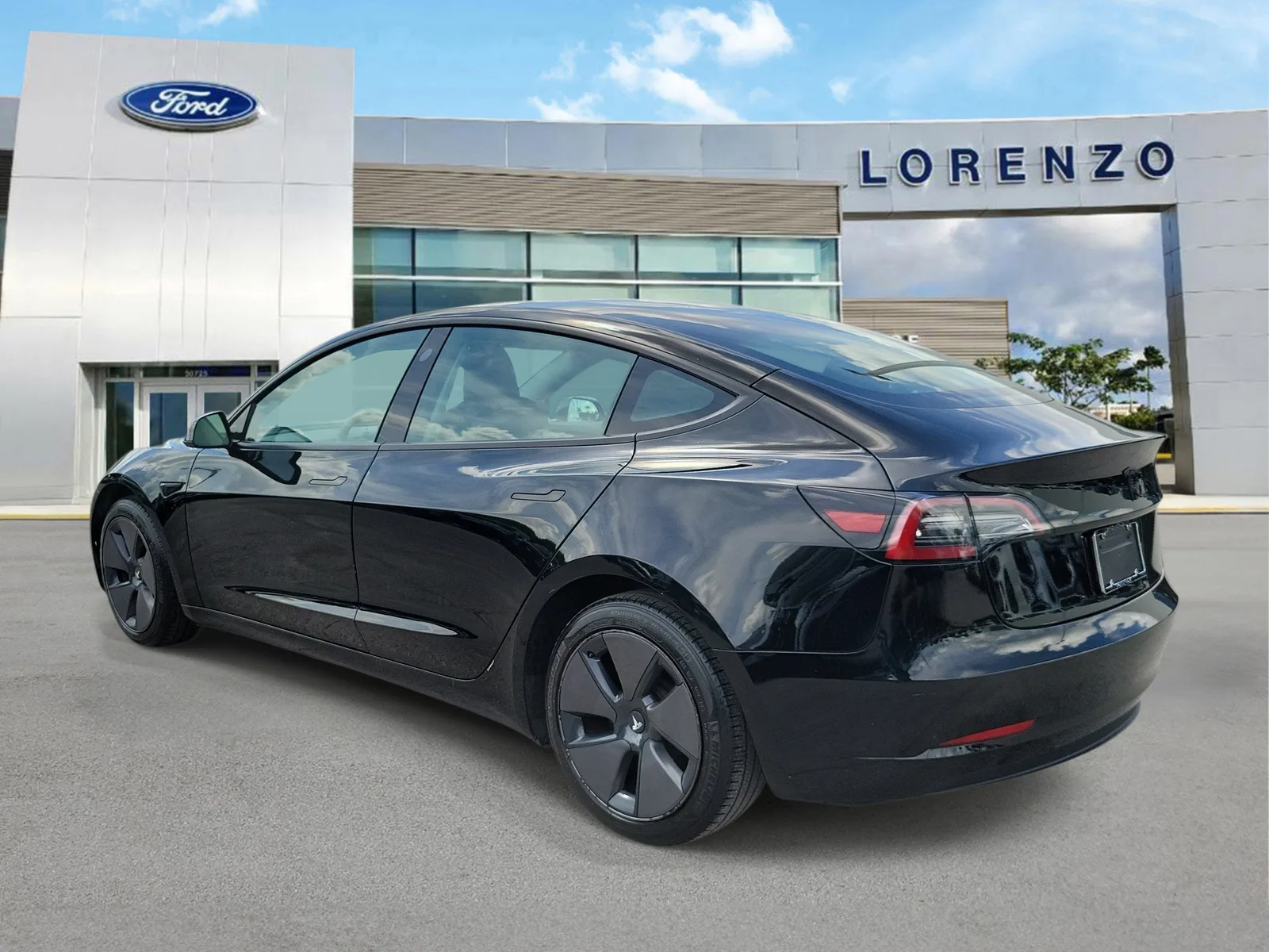 2023 Tesla Model 3 Base photo 3