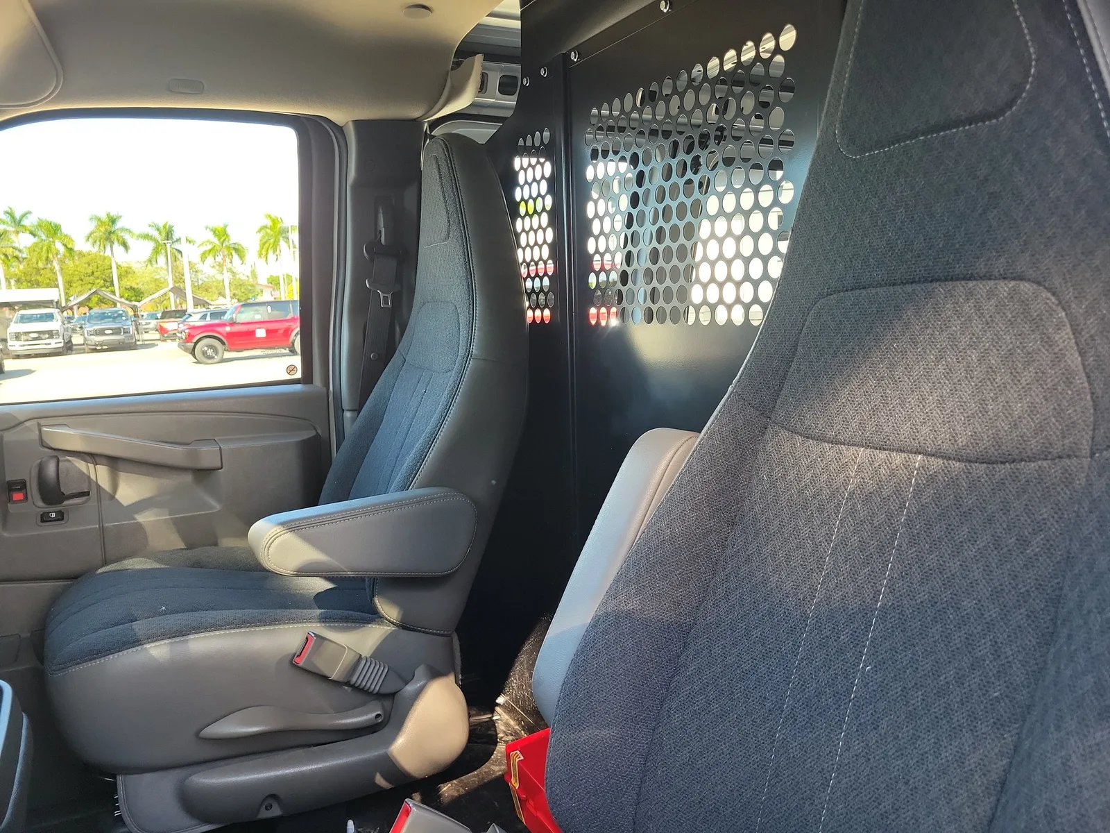 2025 Chevrolet Express Cargo Van Work Van photo 16