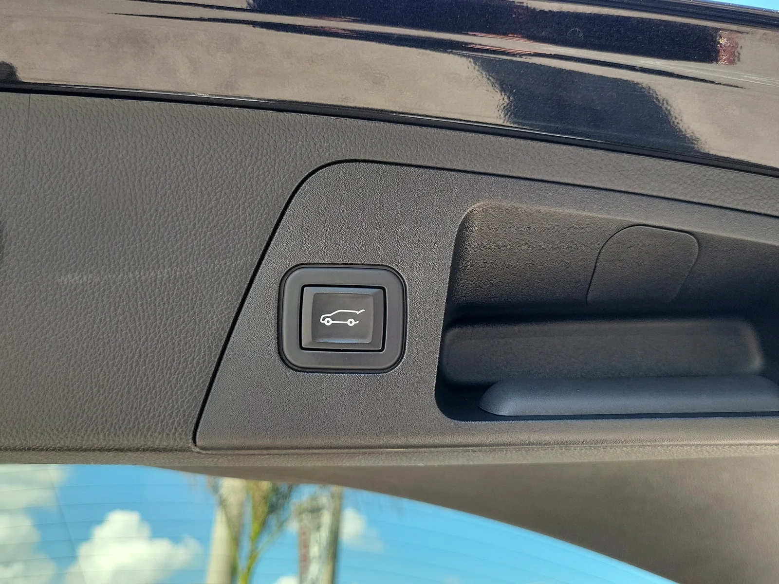 2020 Buick Envision Preferred photo 17