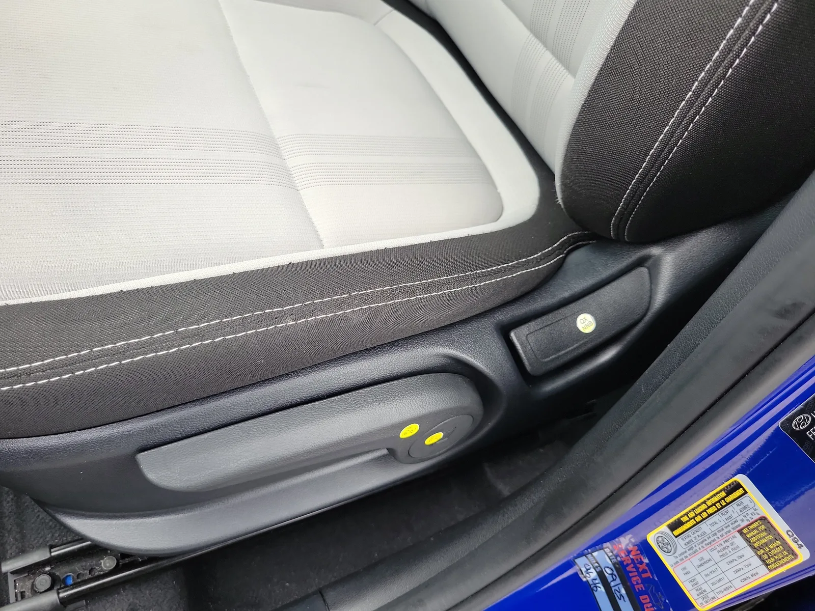 2025 Hyundai Venue SEL photo 12