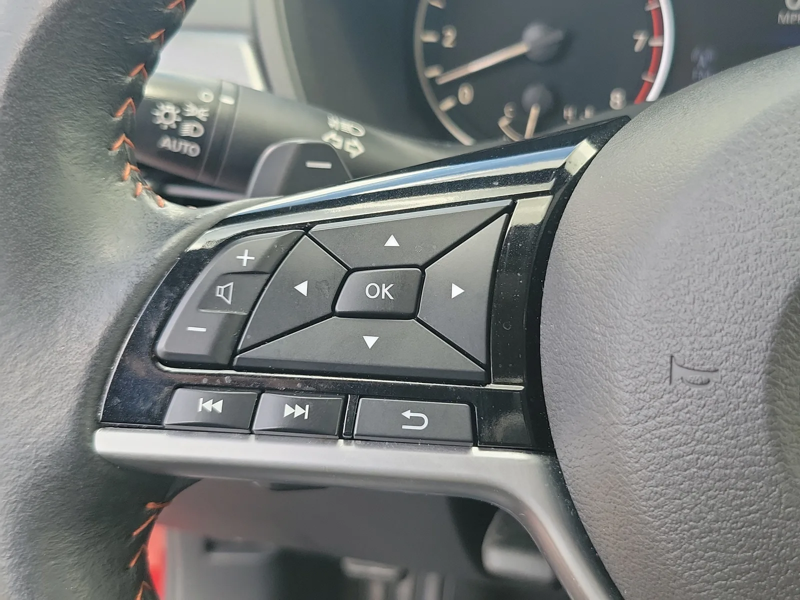 2024 Nissan Altima 2.5 SR photo 20