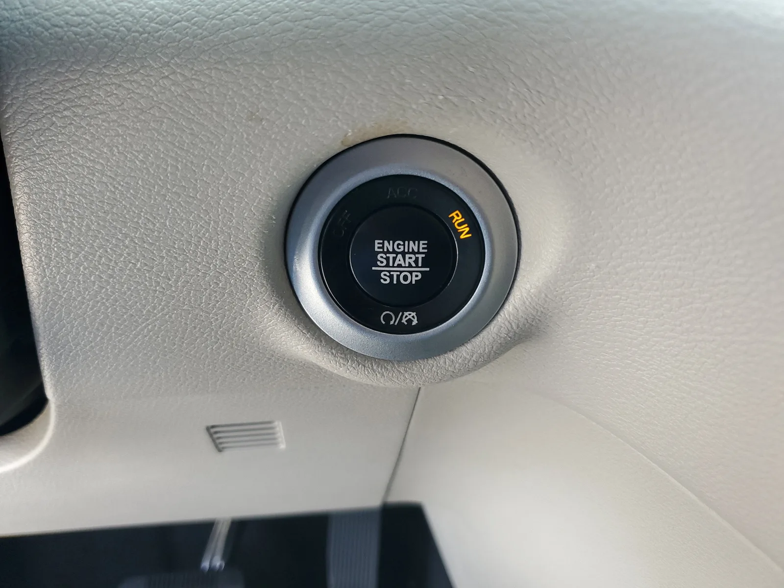 2023 Chrysler Voyager LX photo 22