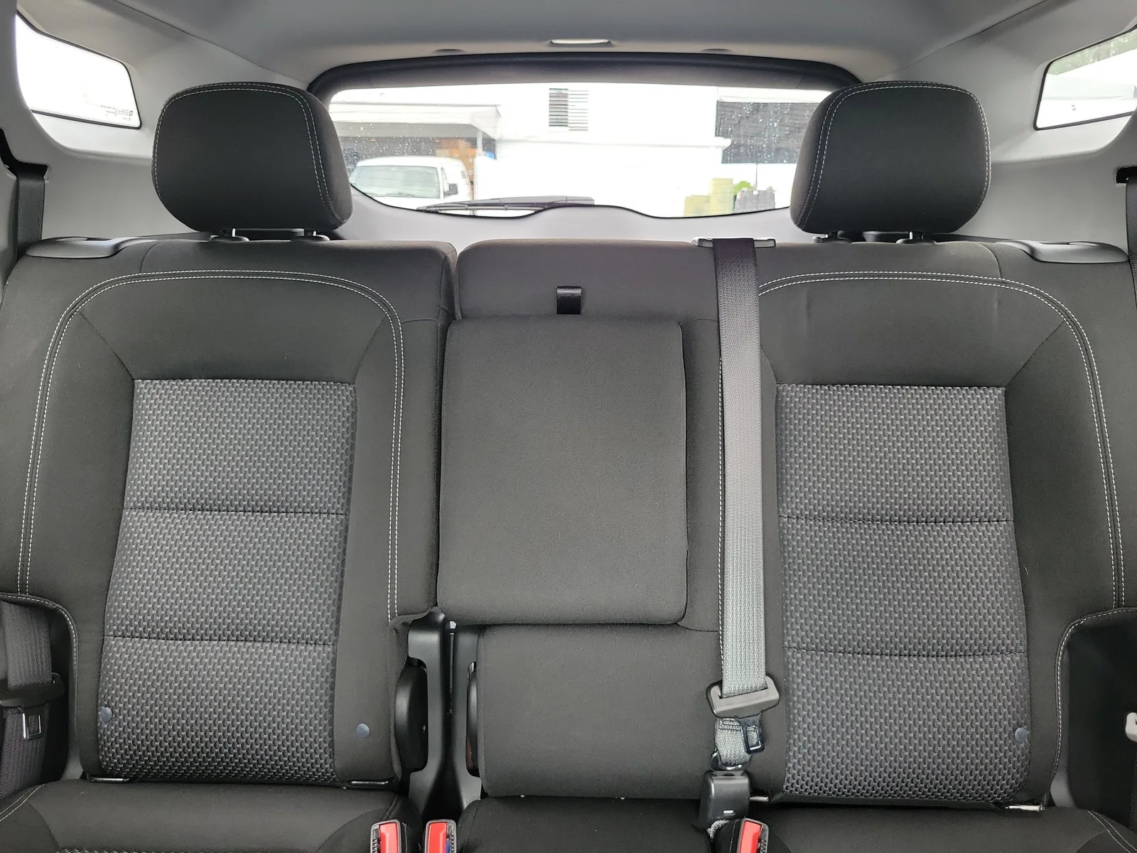 2024 GMC Terrain SLE photo 14