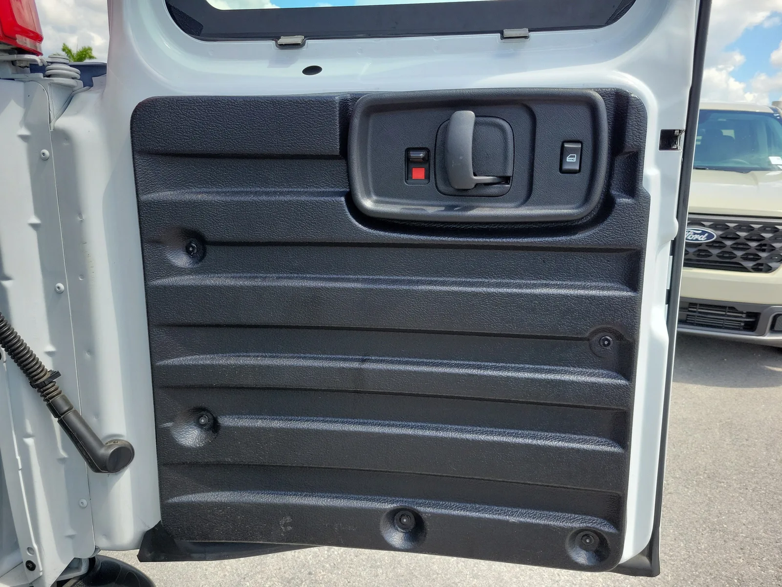 2024 GMC Savana Cargo Van Work Van photo 13