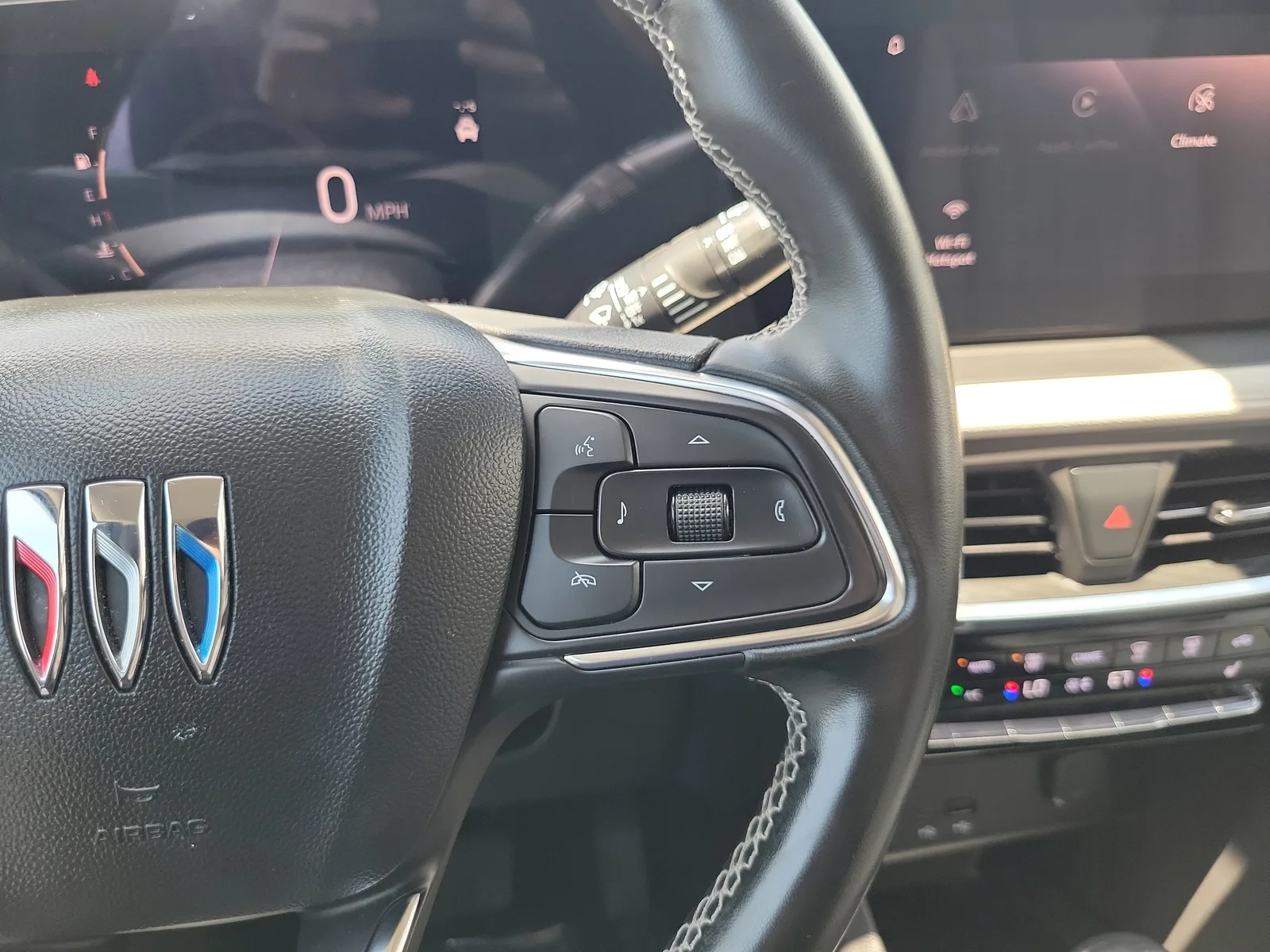 2024 Buick Encore GX Avenir photo 20
