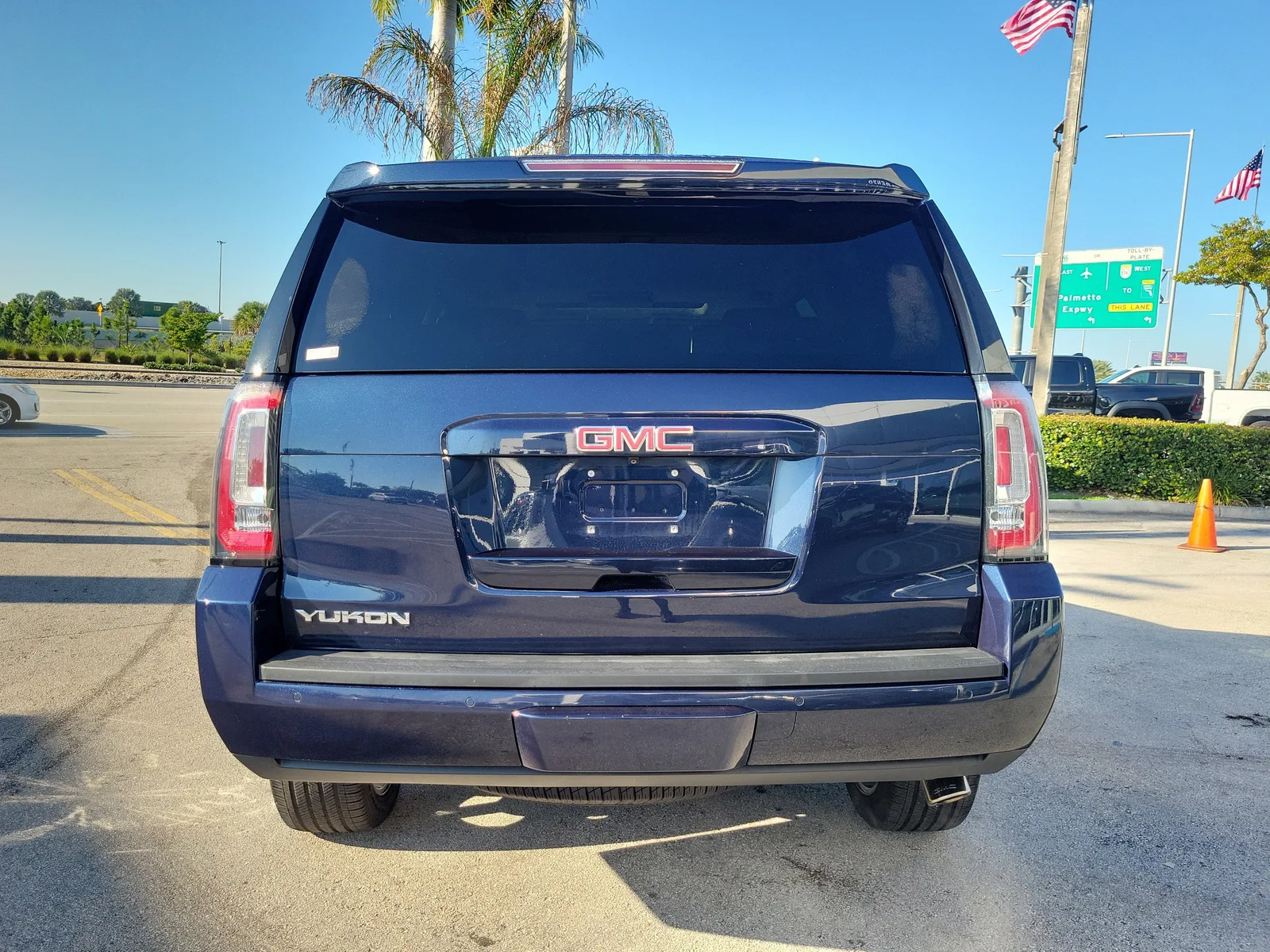 2019 GMC Yukon SLT photo 6