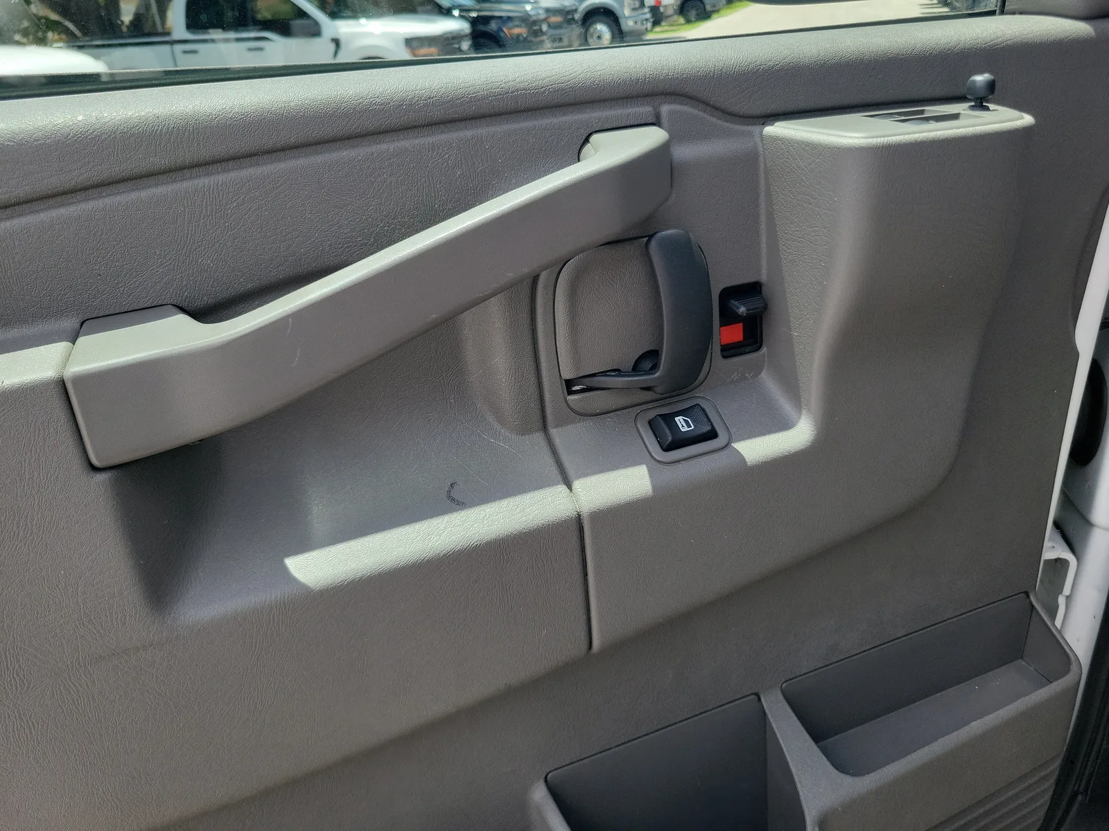 2023 Chevrolet Express Cargo Van Work Van photo 28