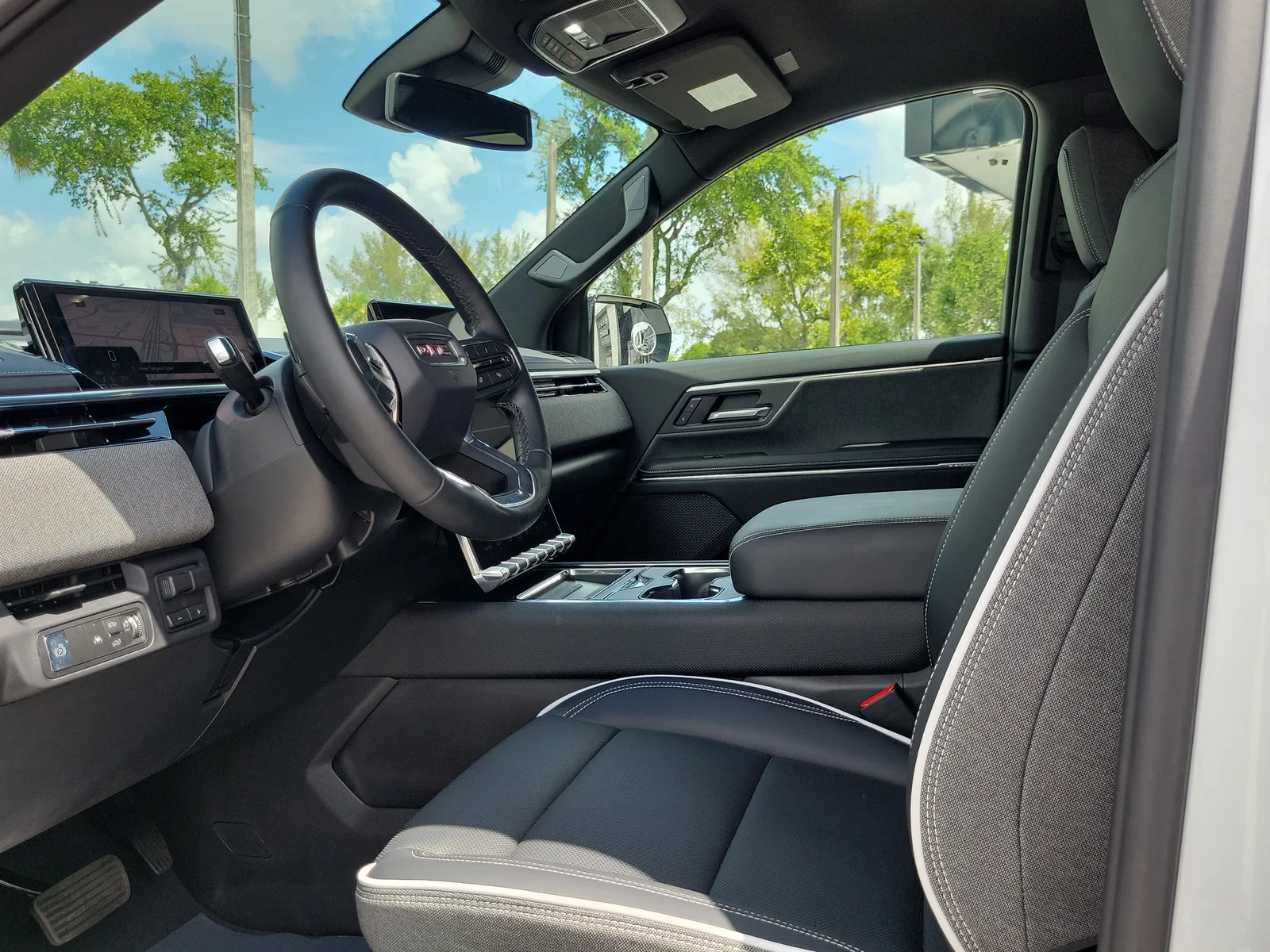 2026 GMC Sierra EV Elevation Extended Range photo 12