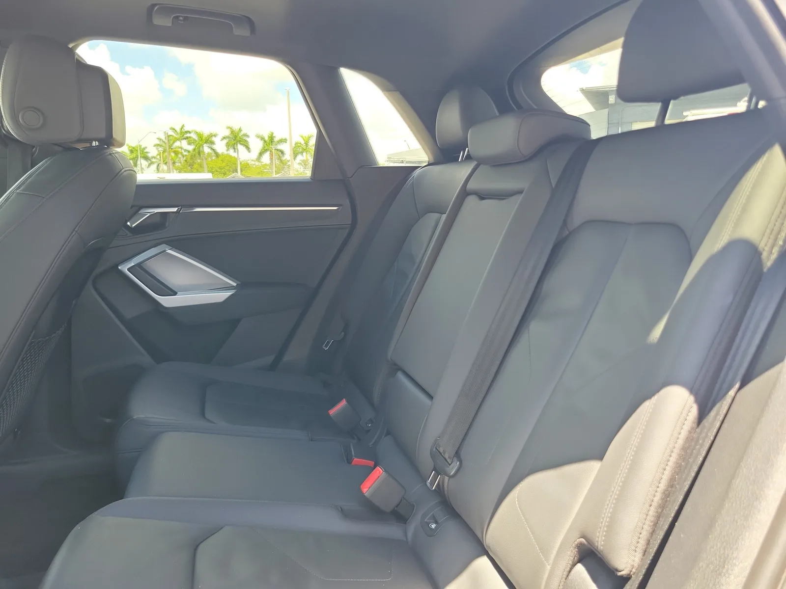 2020 Audi Q3 S line Premium photo 15