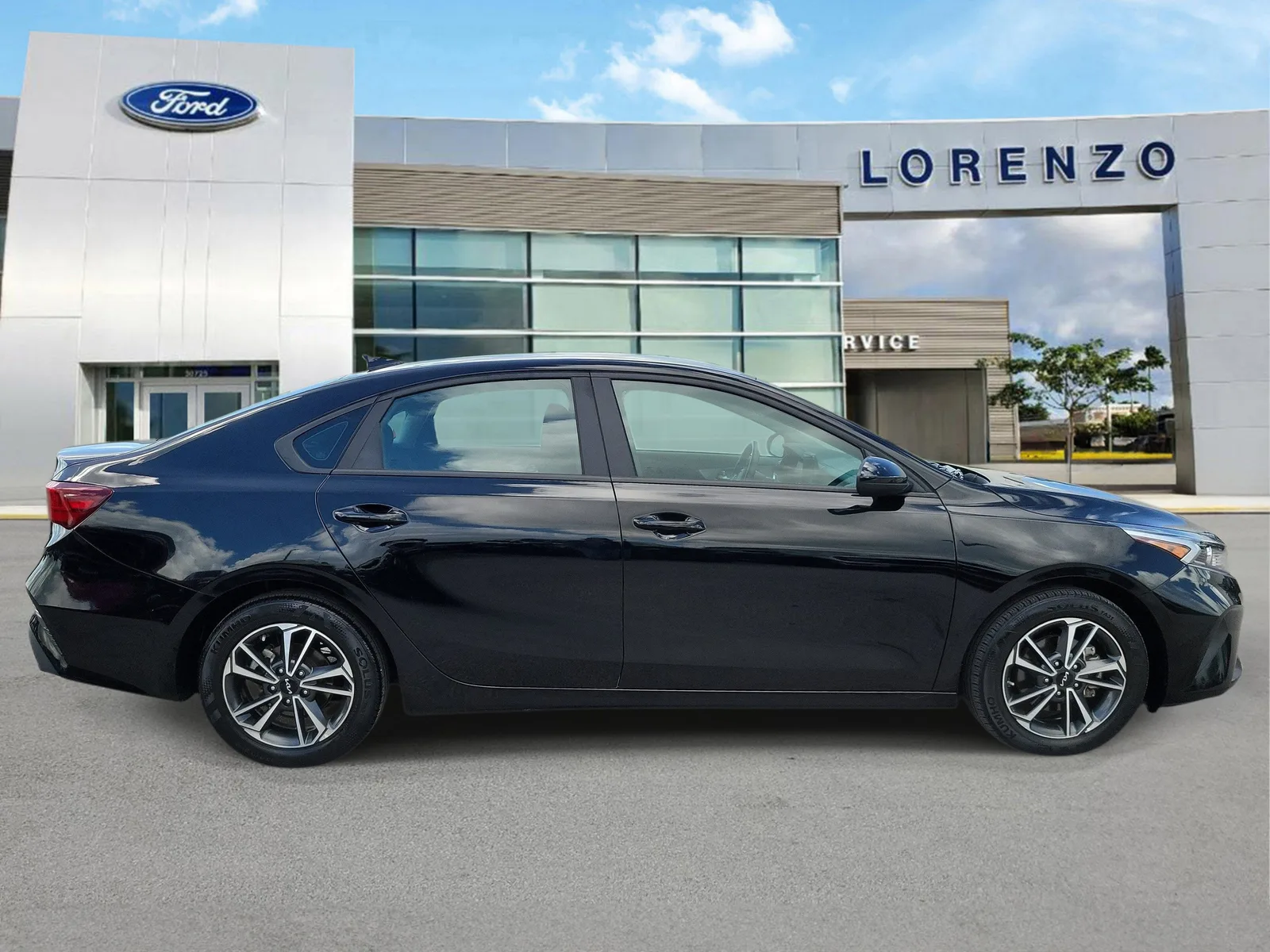 2023 Kia Forte LXS photo 4