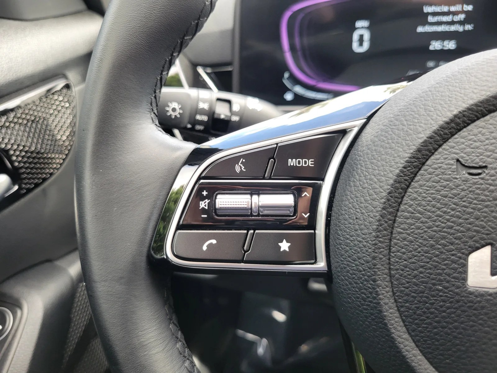 2025 Kia Seltos S photo 19
