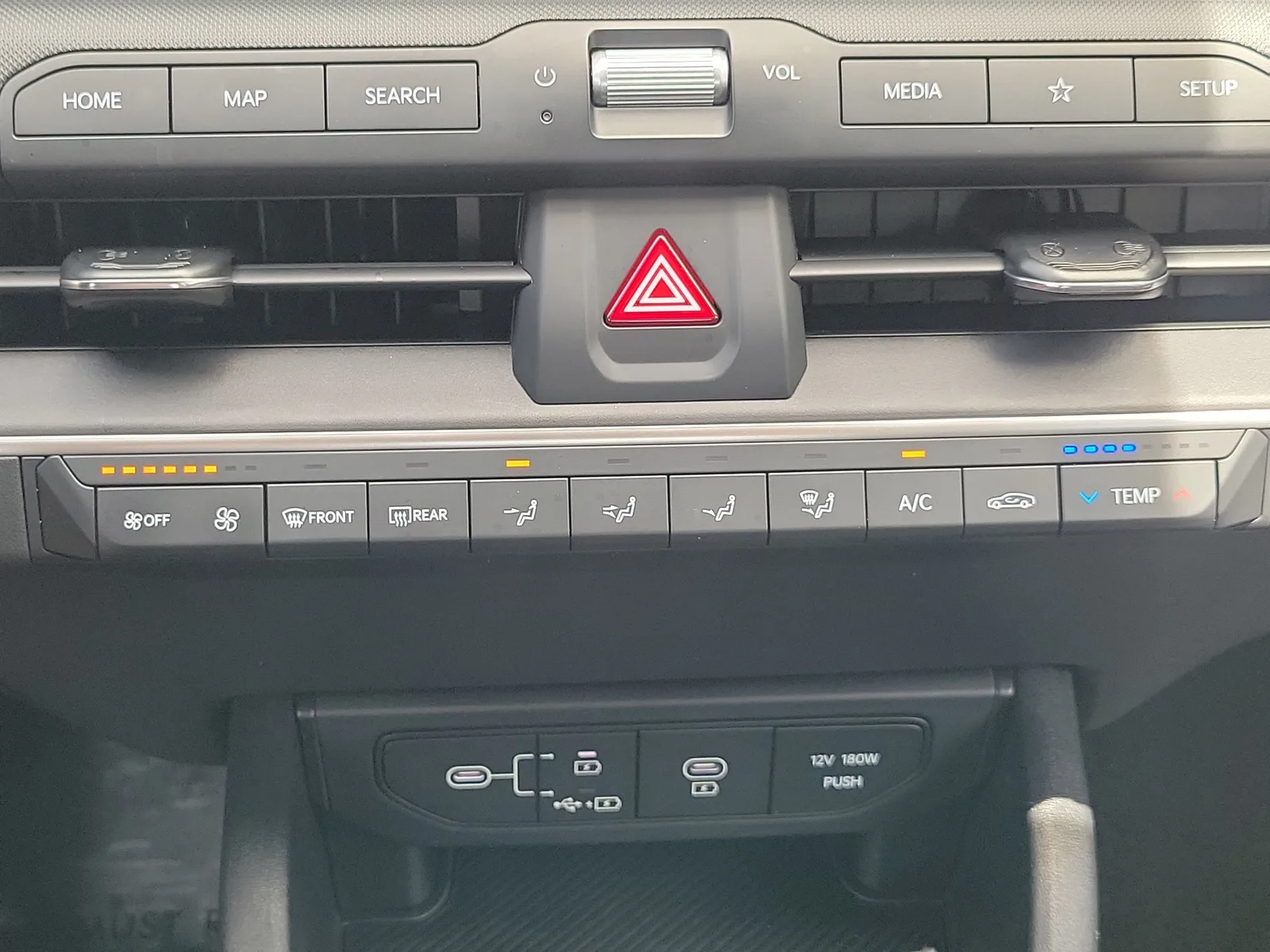 2025 Kia K4 LX photo 28
