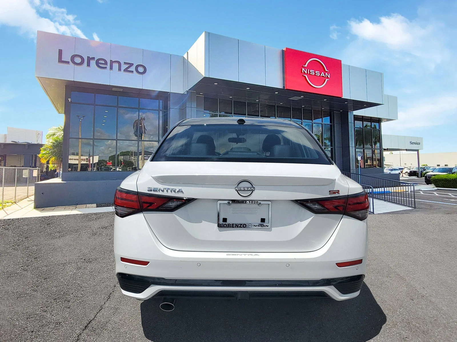 2025 Nissan Sentra SR photo 5