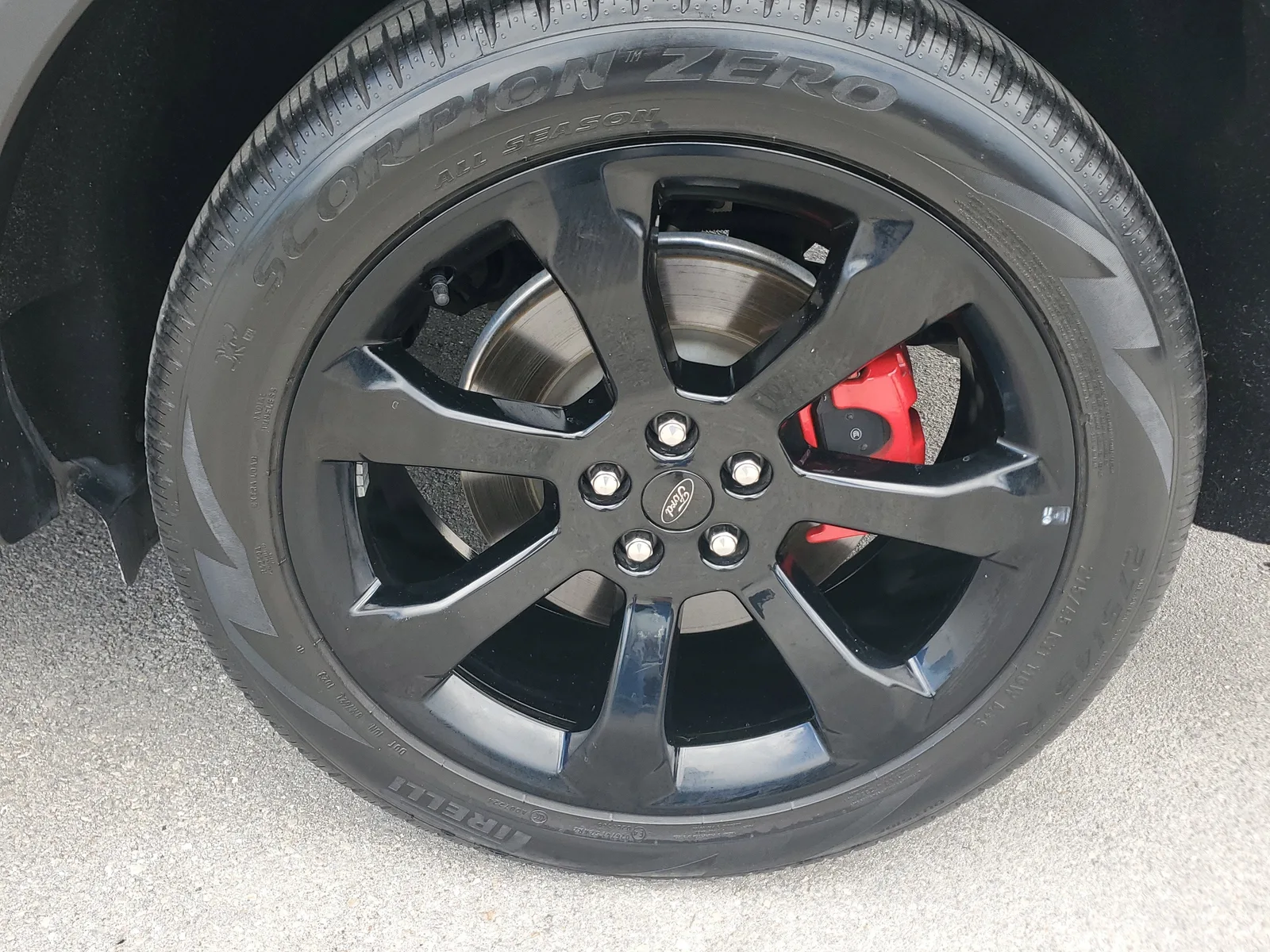 2023 Ford Explorer ST 4WD photo 31
