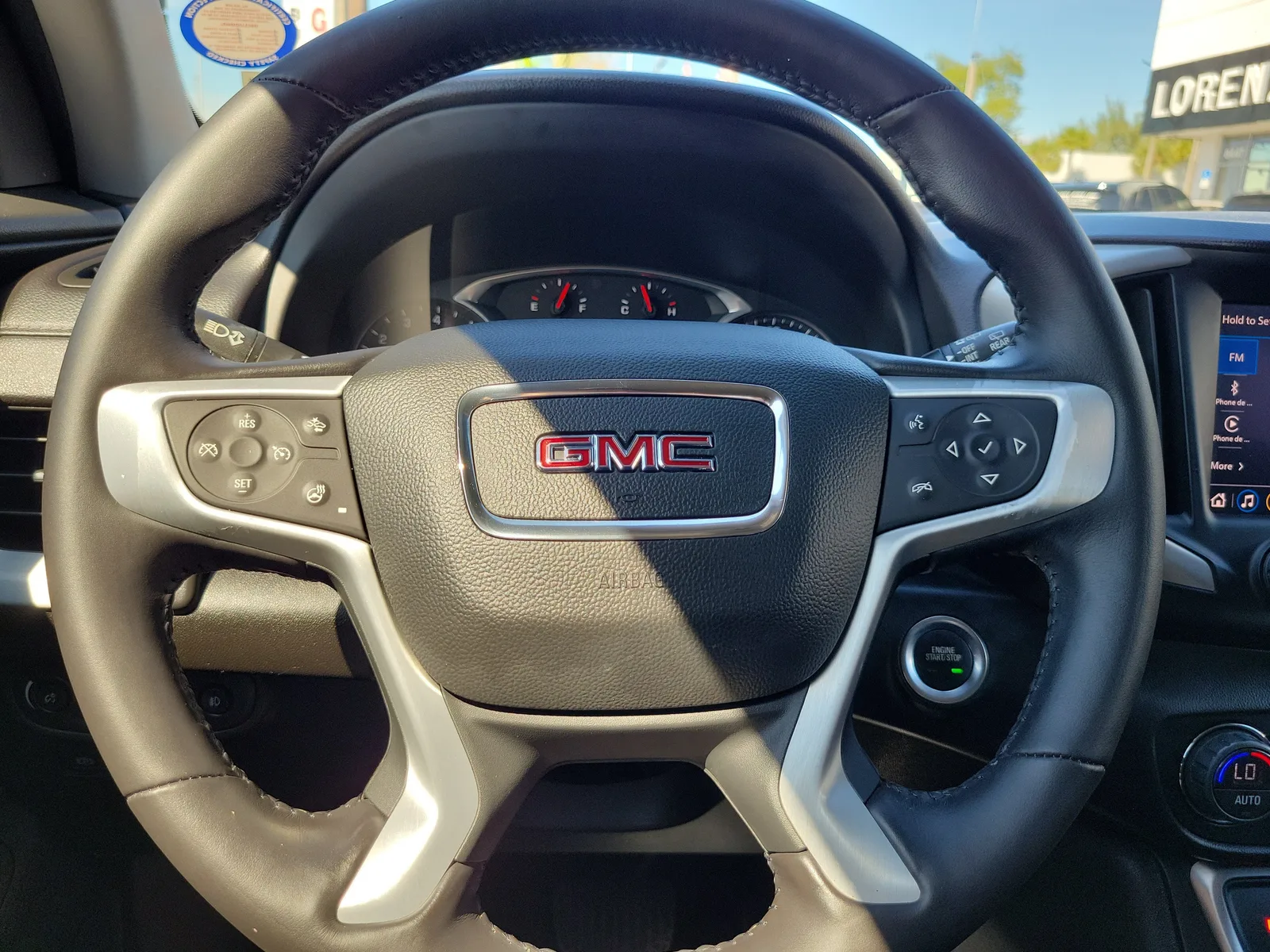 2022 GMC Terrain SLT photo 18
