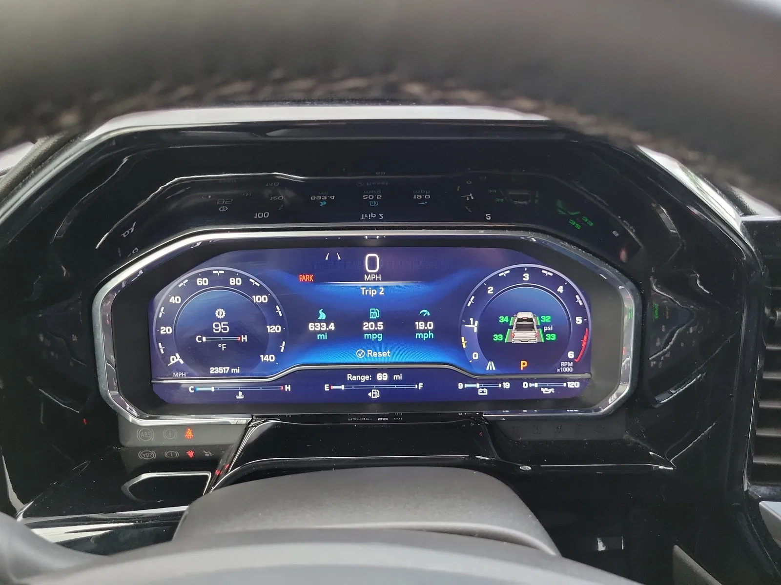 2024 Chevrolet Silverado 1500 RST photo 28